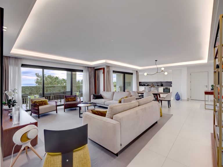 appartement 4 Pièces en vente sur VALLAURIS (06220)