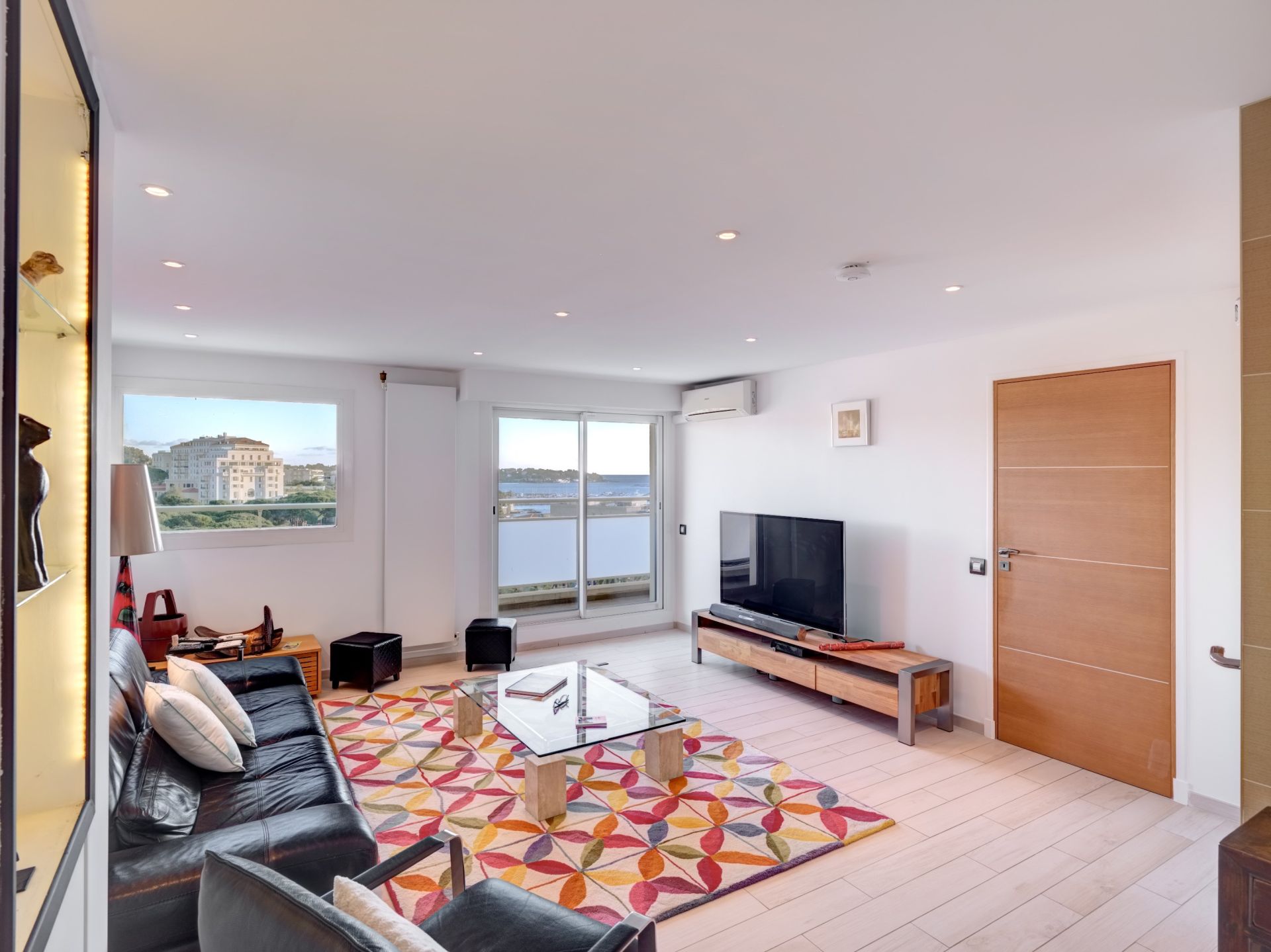 penthouse 4 Rooms for sale on JUAN LES PINS (06160)