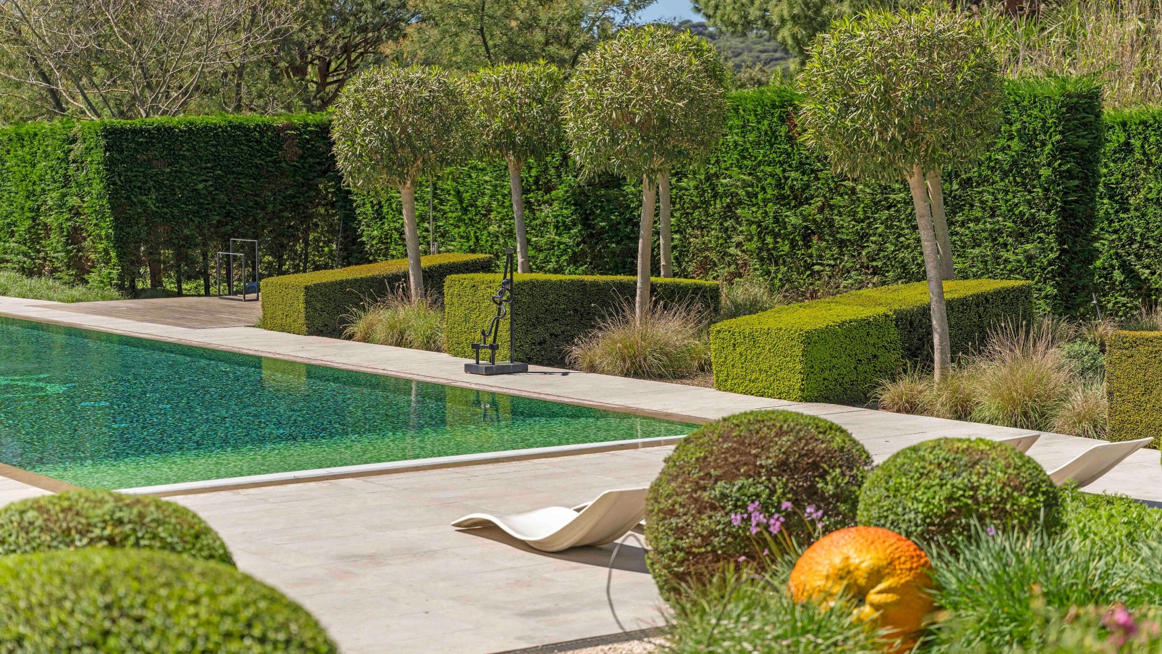 villa 10 Rooms for sale on ST TROPEZ (83990)