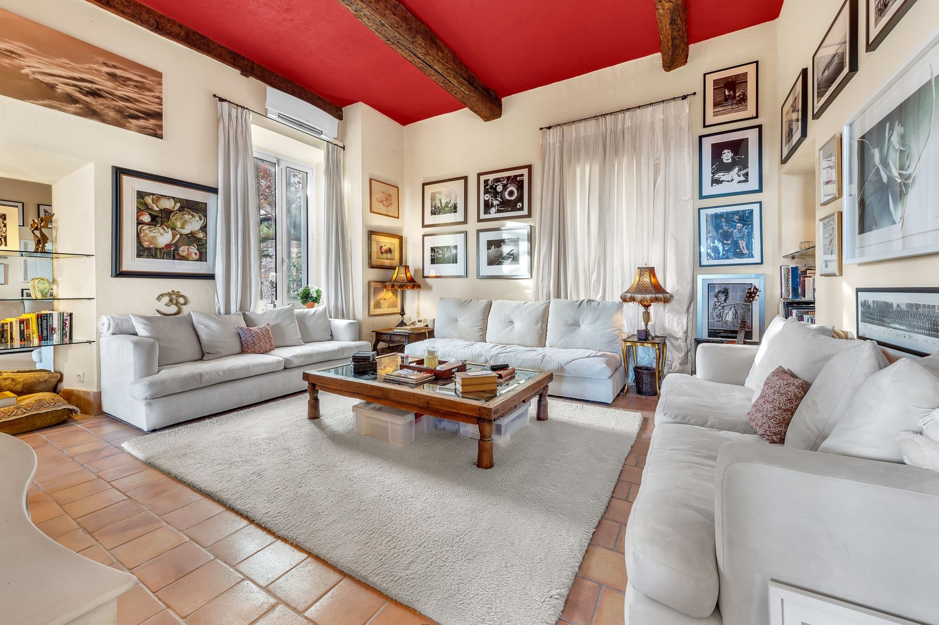 mansion 10 Rooms for sale on EZE (06360)