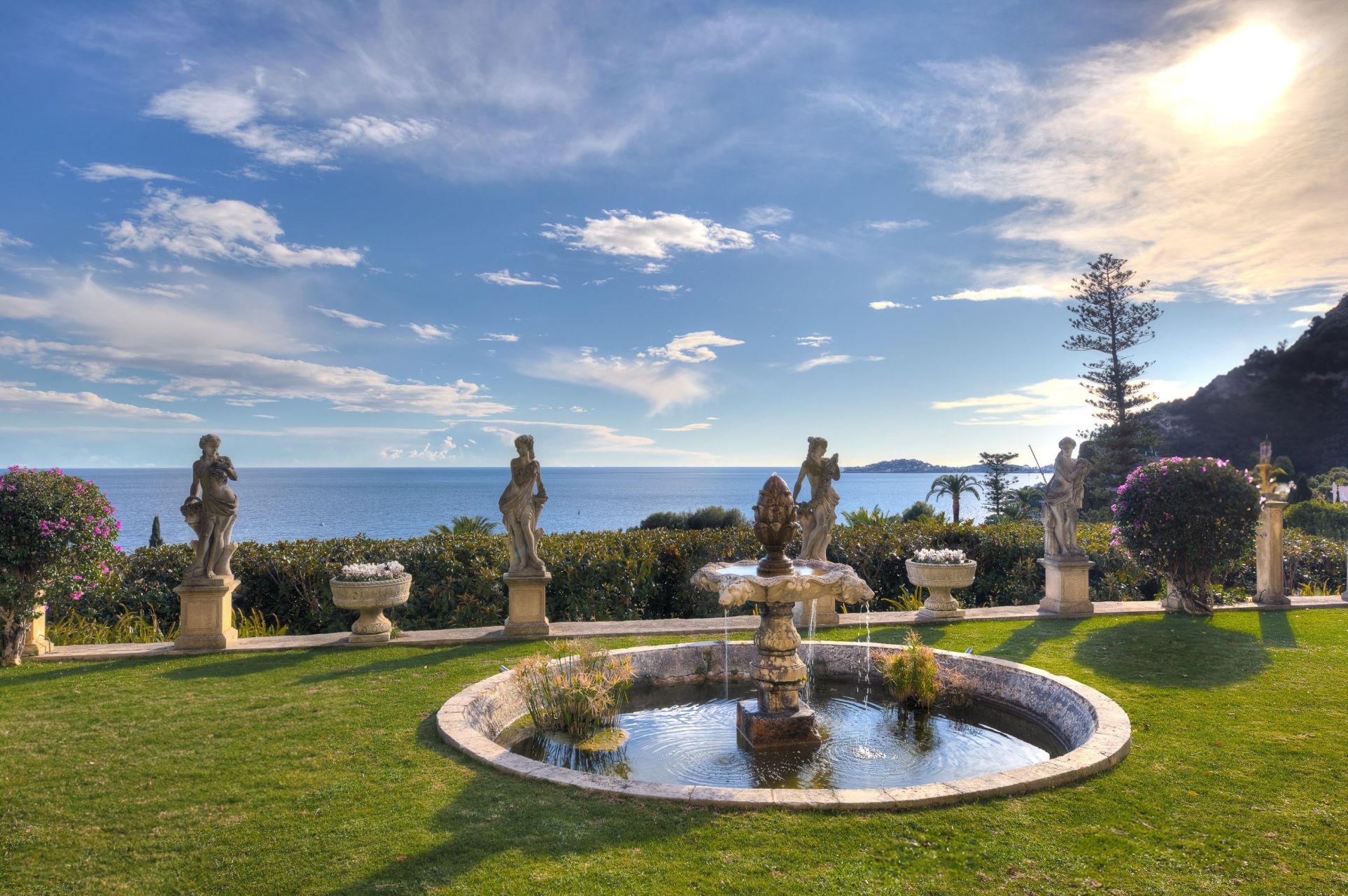 mansion 10 Rooms for sale on EZE (06360)