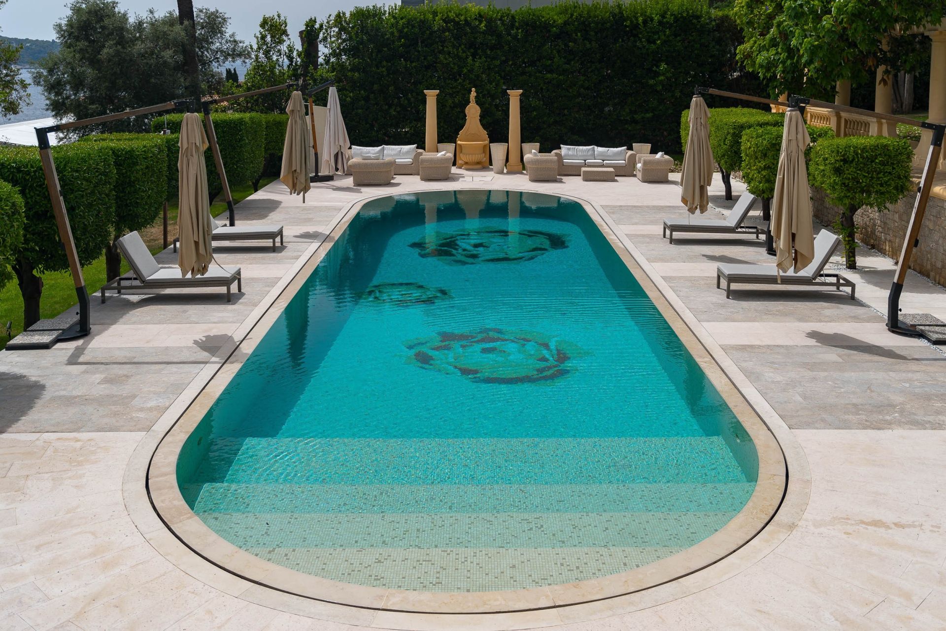 castle 9 Rooms for sale on VILLEFRANCHE SUR MER (06230)