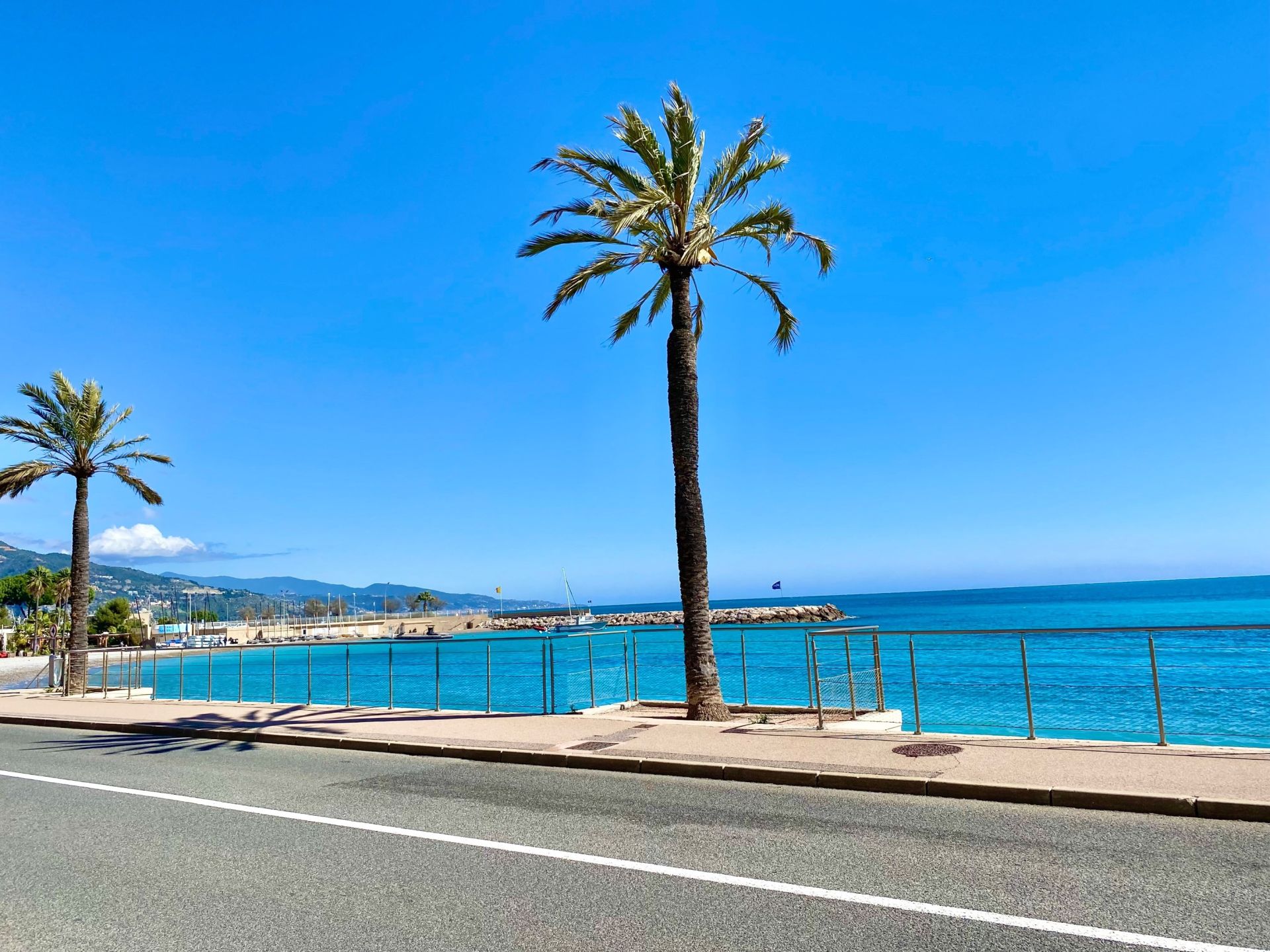 apartment 2 Rooms for sale on ROQUEBRUNE CAP MARTIN (06190)