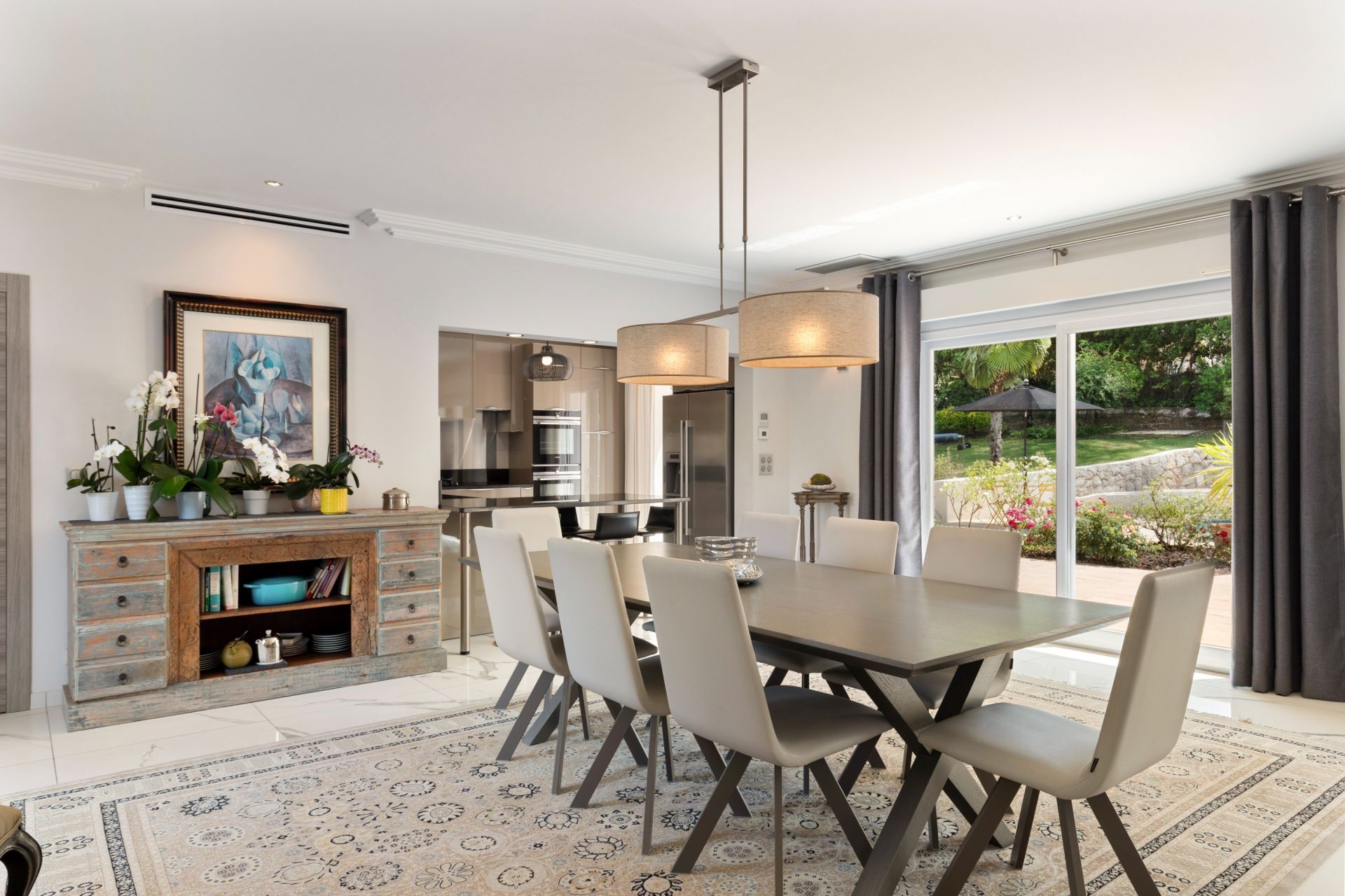 villa 8 Pièces en vente sur MOUGINS (06250)