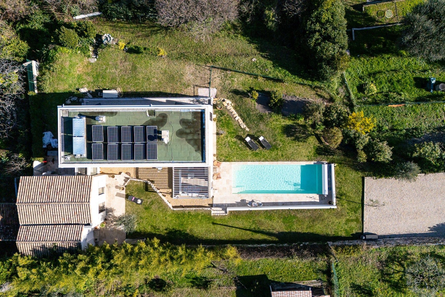 contemporary house 6 Rooms for sale on VENCE (06140)