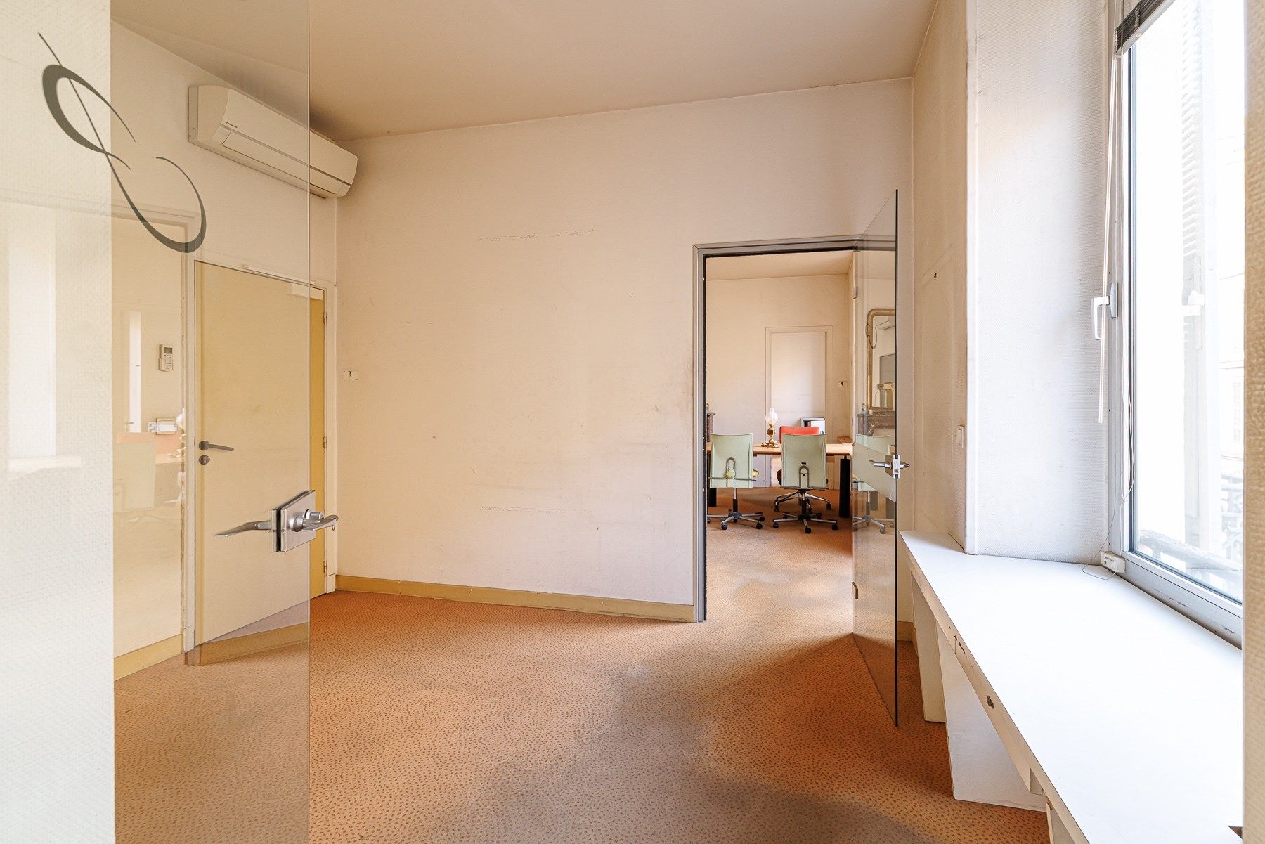 apartment 14 Rooms for sale on NICE (06000)