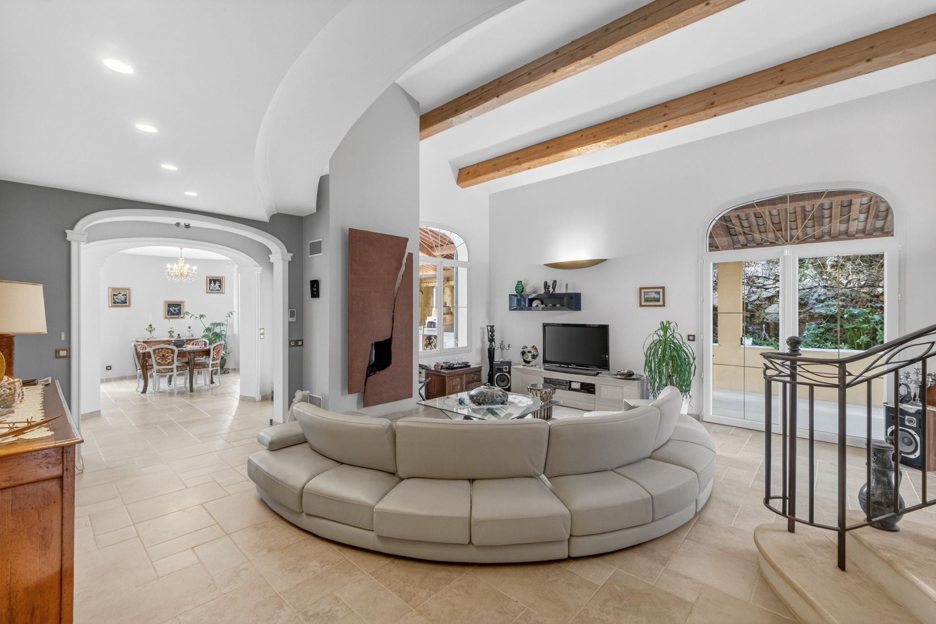 provencal house 6 Rooms for sale on MONTAUROUX (83440)