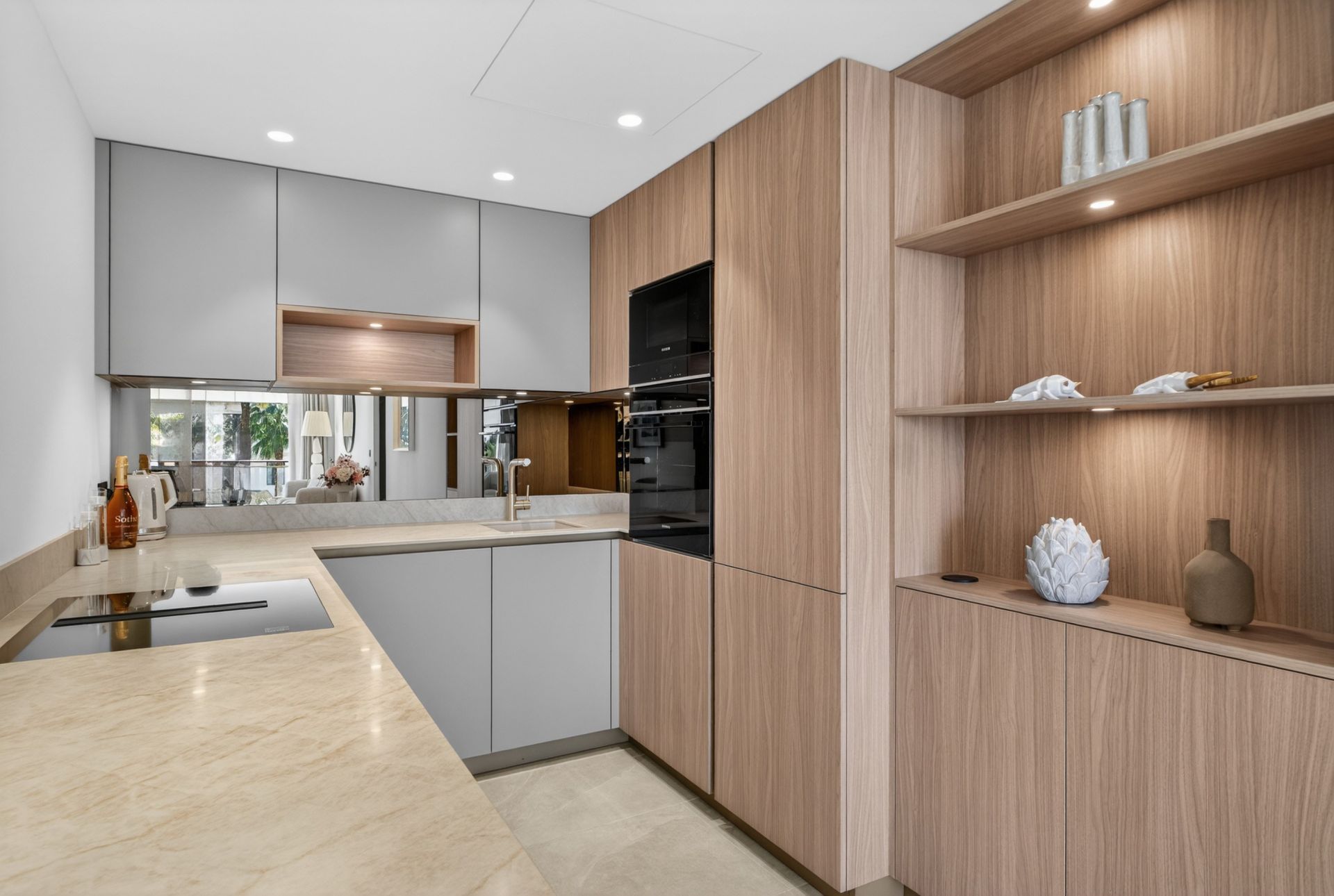 apartment 3 Rooms for sale on CANNES (06400)