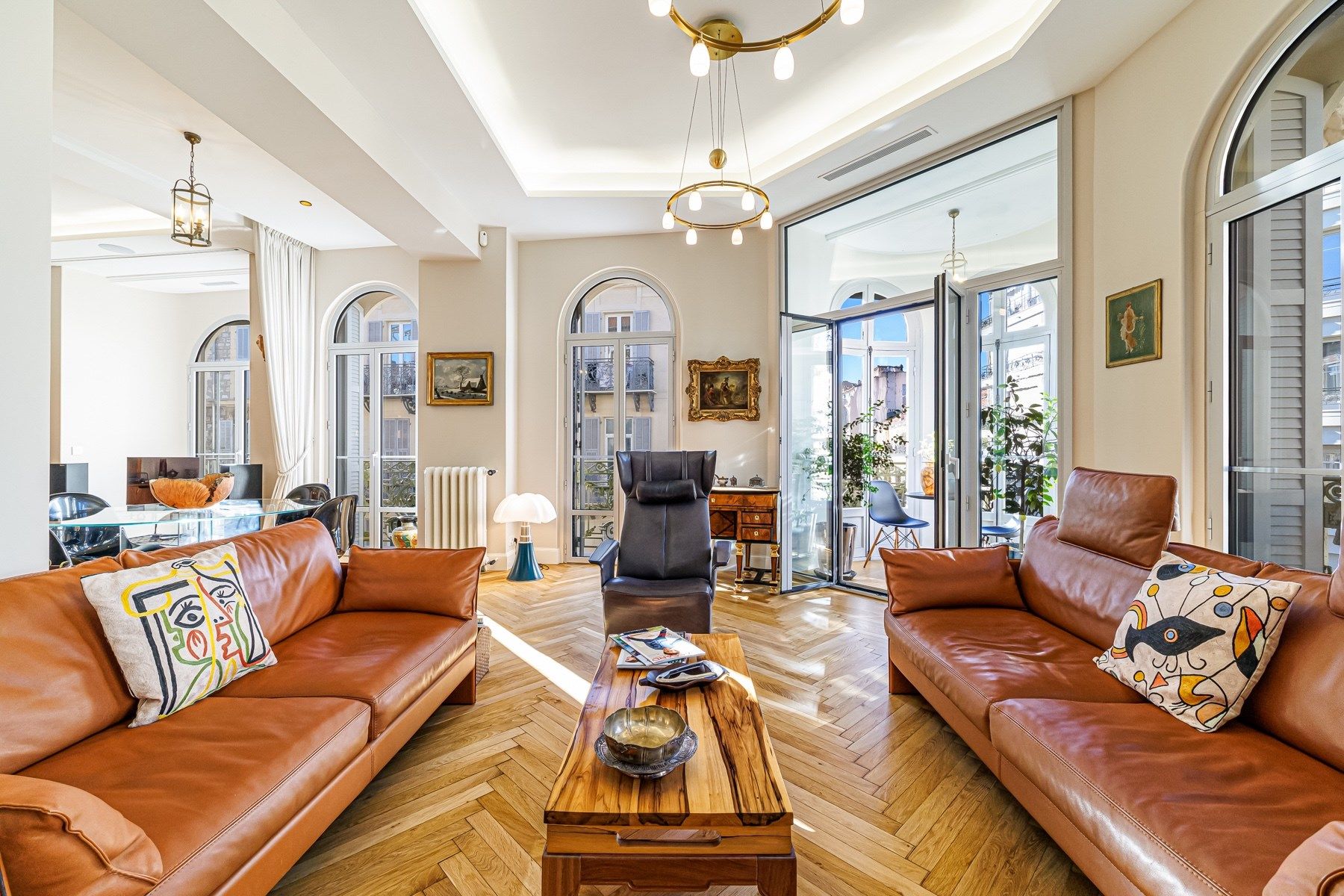 apartment 4 Rooms for sale on NICE (06000)