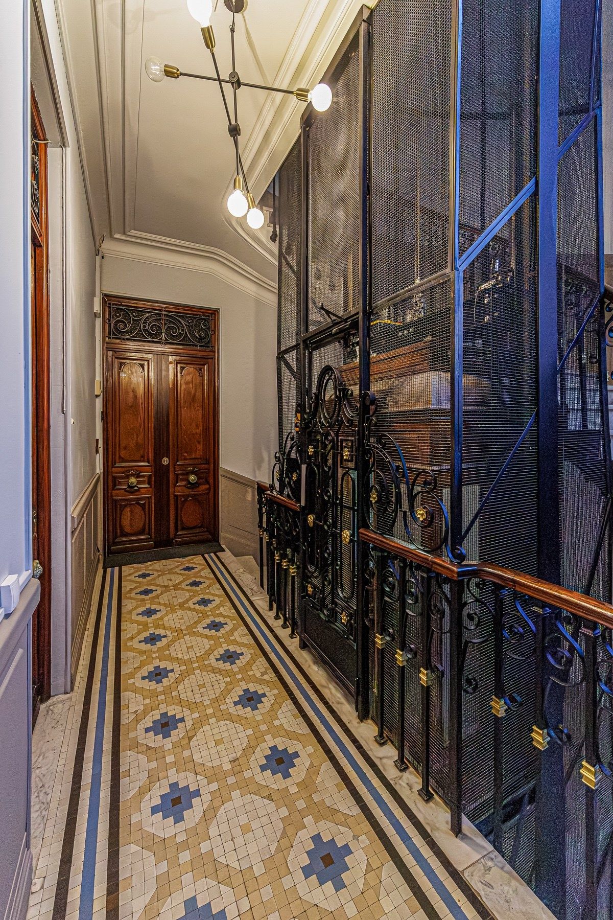 apartment 4 Rooms for sale on NICE (06000)