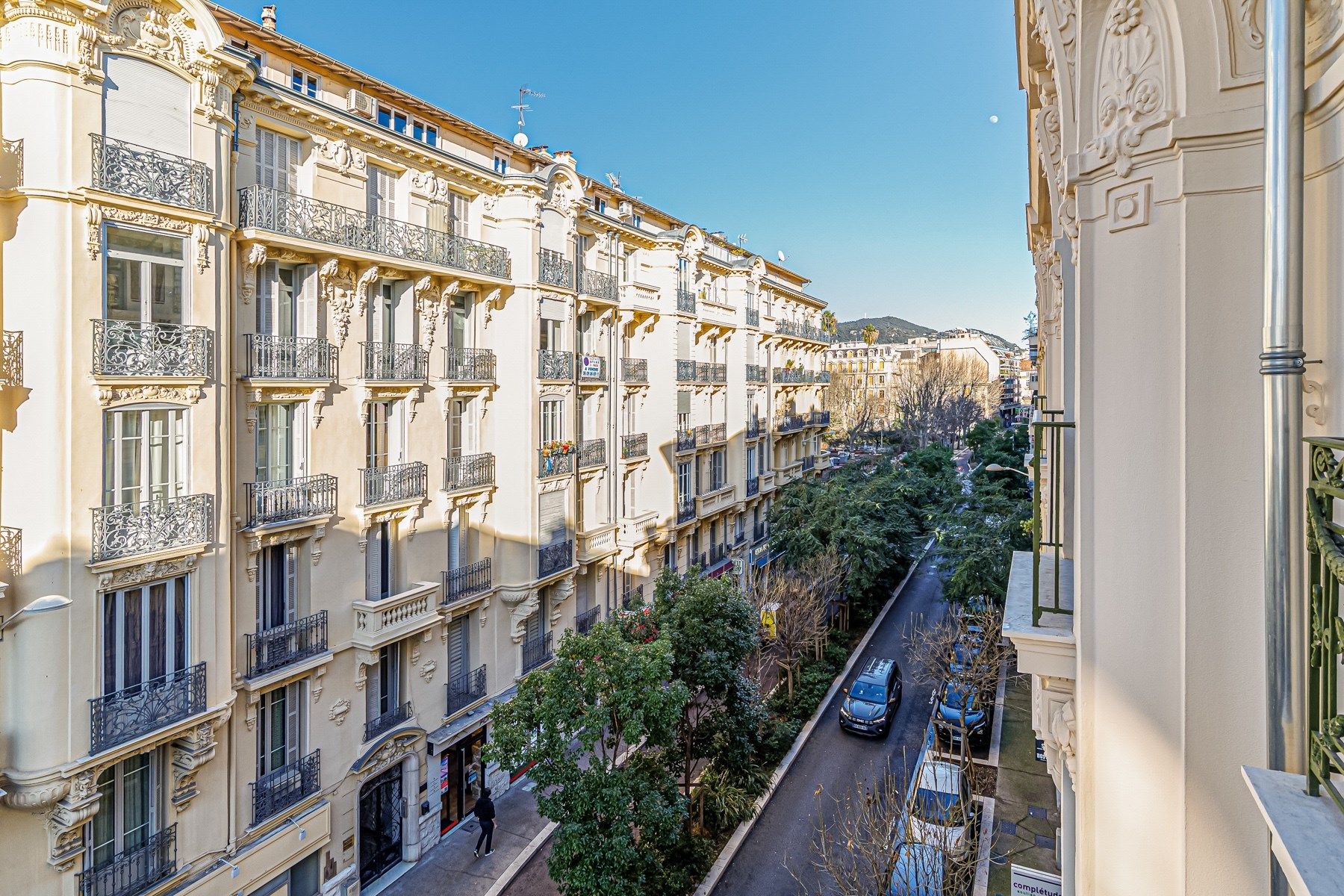 apartment 4 Rooms for sale on NICE (06000)