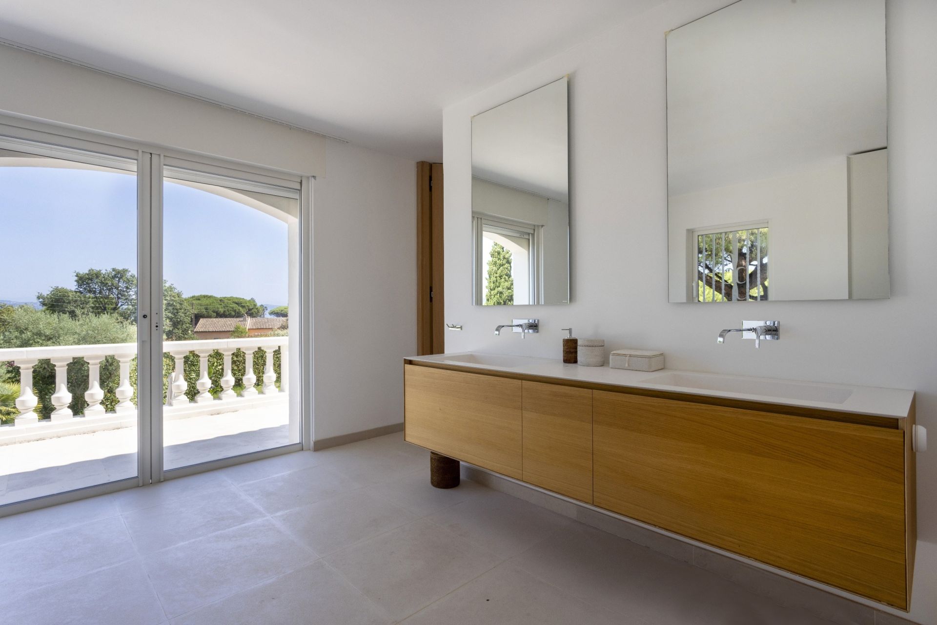 villa 9 Pièces en vente sur ST TROPEZ (83990)