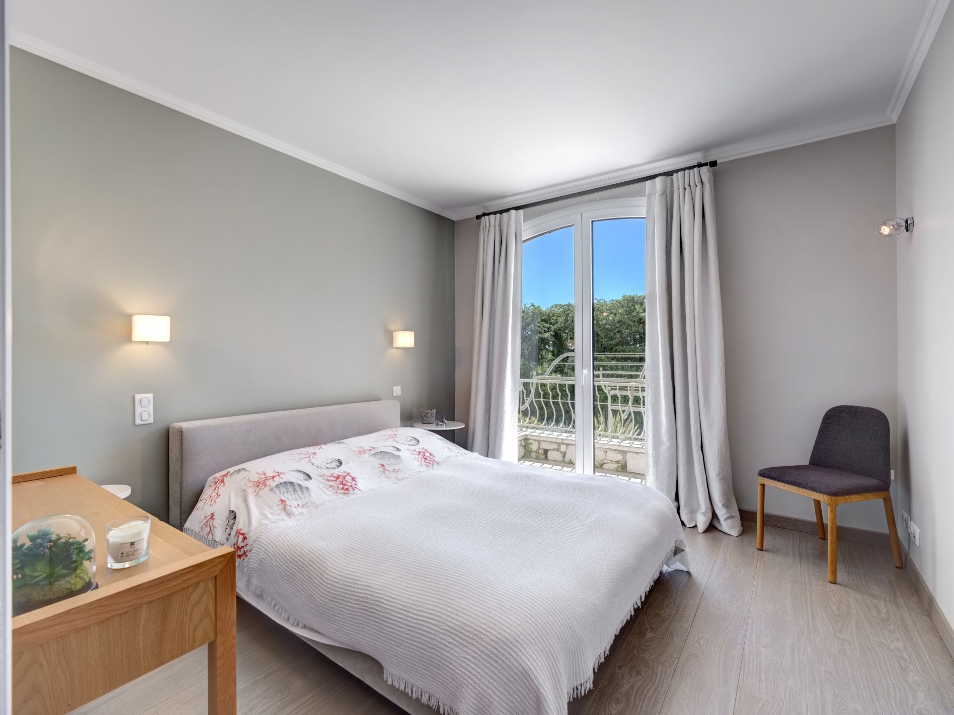 house 8 Rooms for sale on LA ROQUETTE SUR SIAGNE (06550)