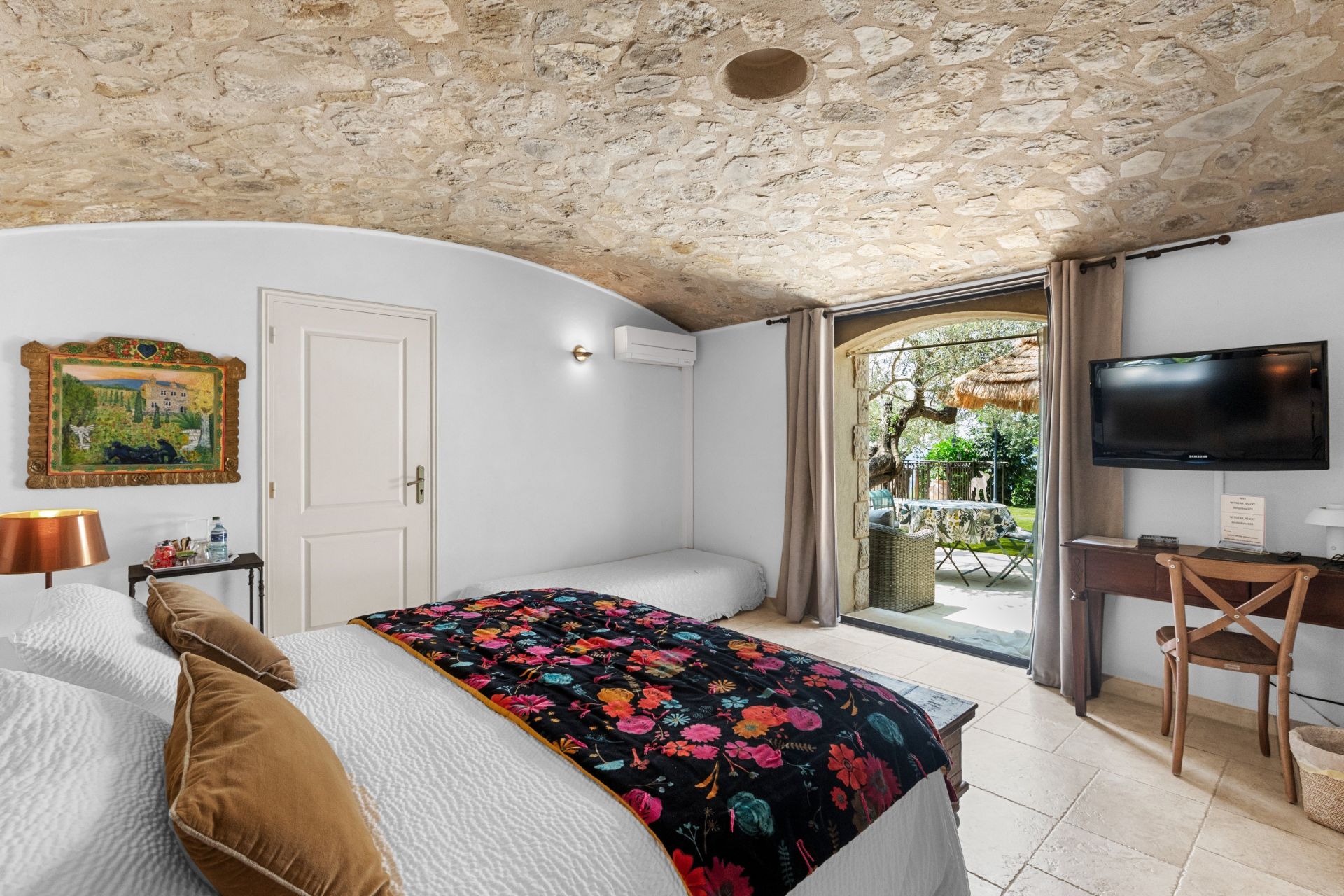 provencal house 10 Rooms for sale on FAYENCE (83440)