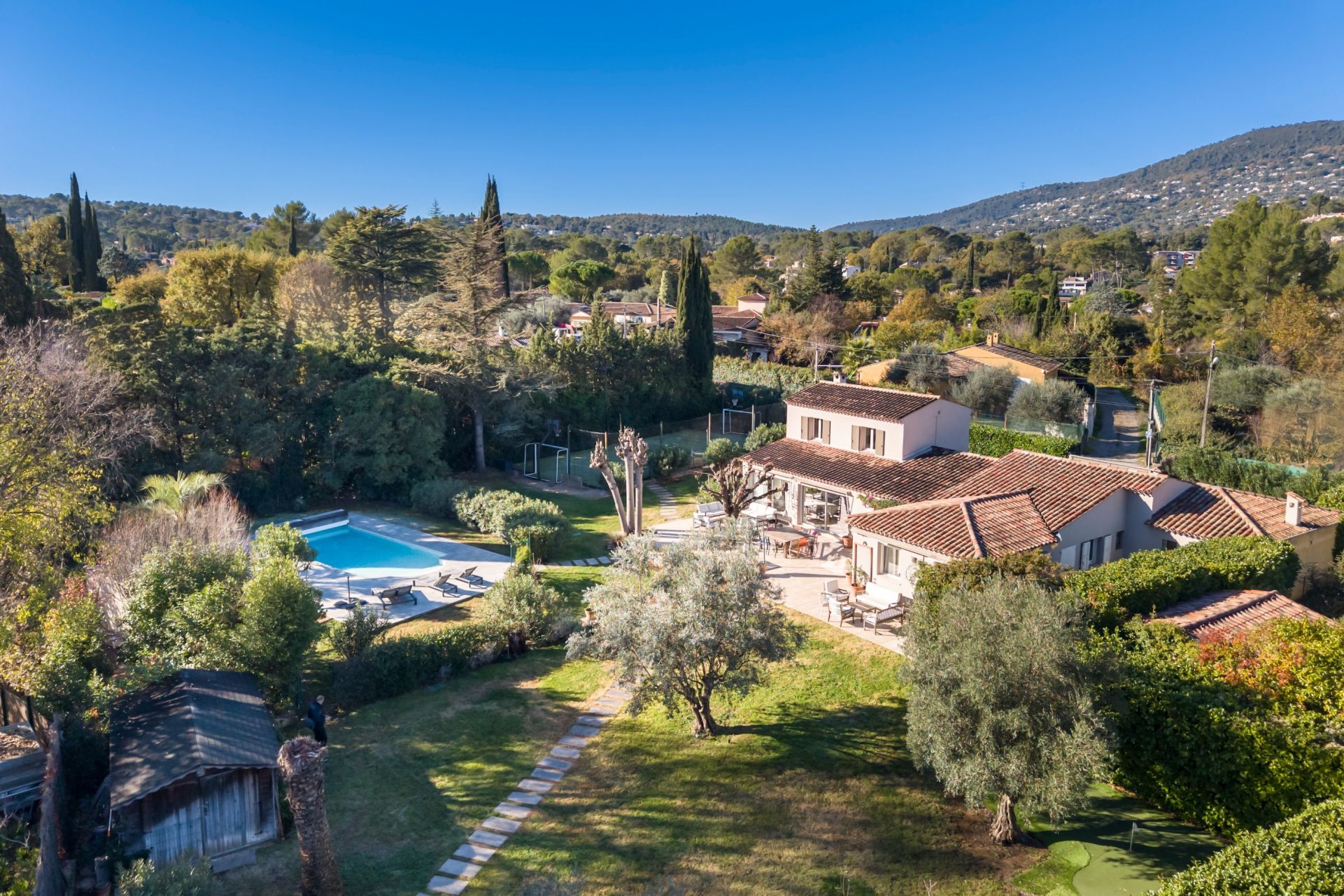 villa 8 Pièces en vente sur PEYMEINADE (06530)