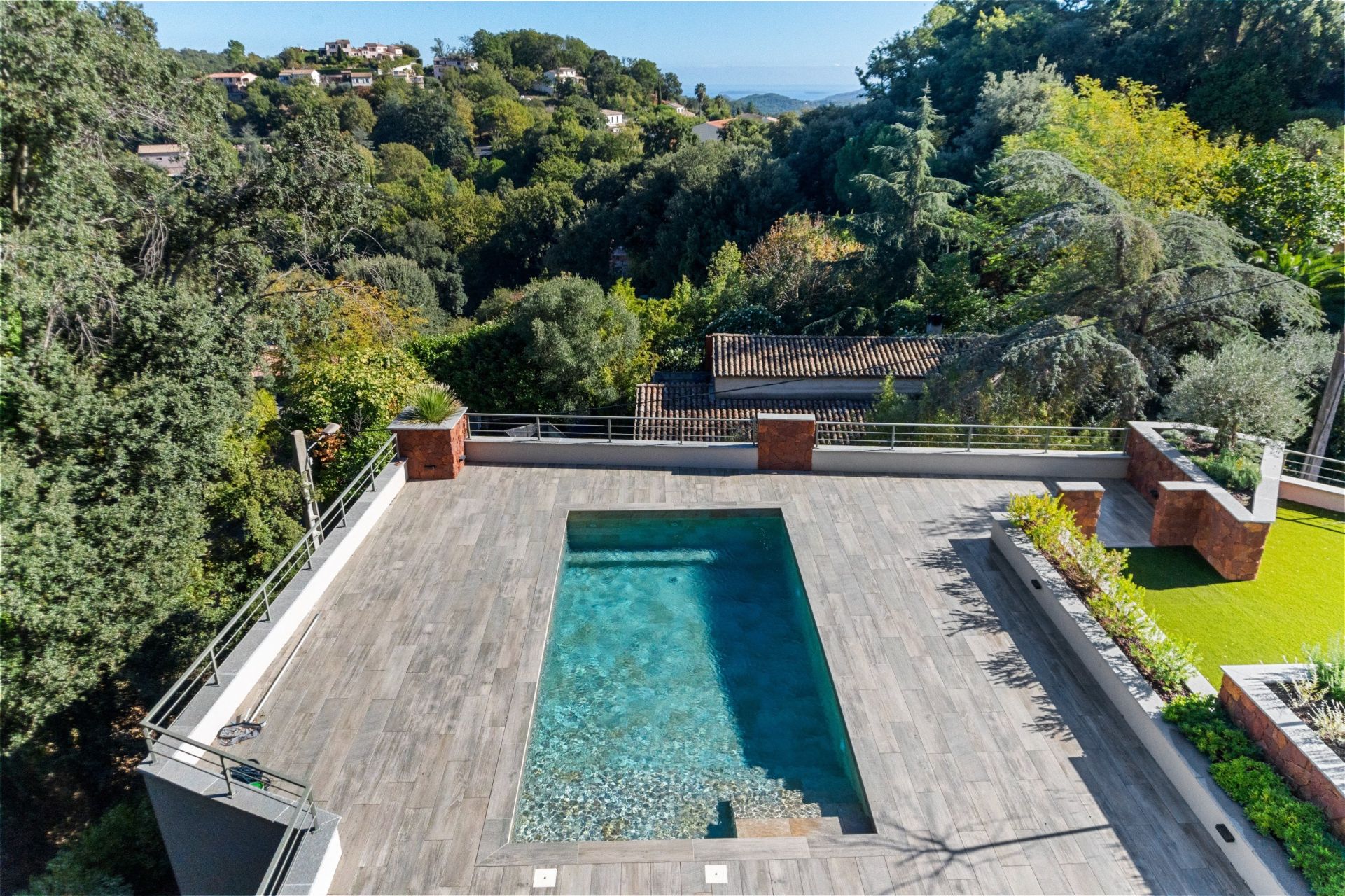 appartement 4 Pièces en vente sur LES ADRETS DE L ESTEREL (83600)