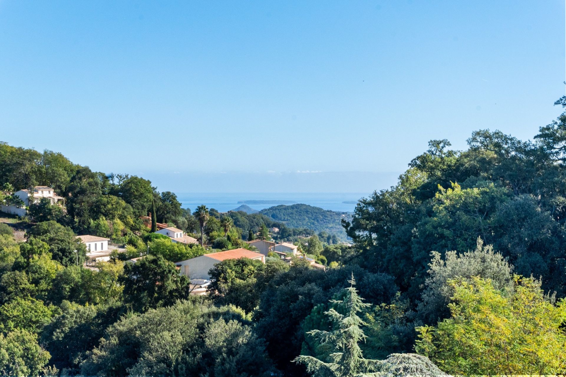 appartement 4 Pièces en vente sur LES ADRETS DE L ESTEREL (83600)