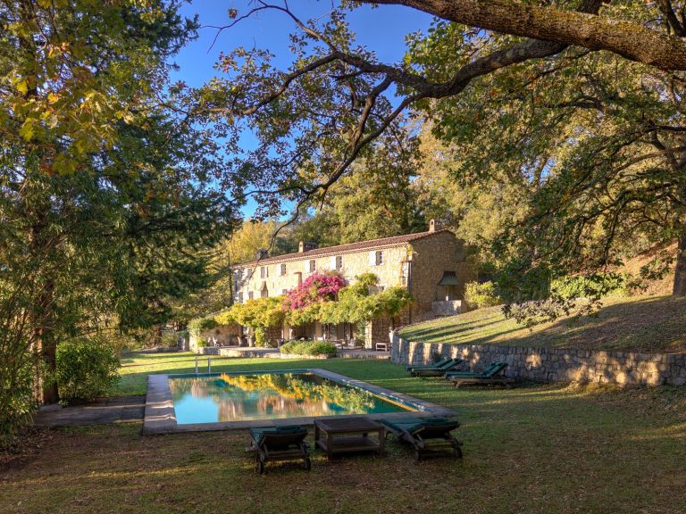 maison provençale 11 Pièces en vente sur CHATEAUNEUF GRASSE (06740)