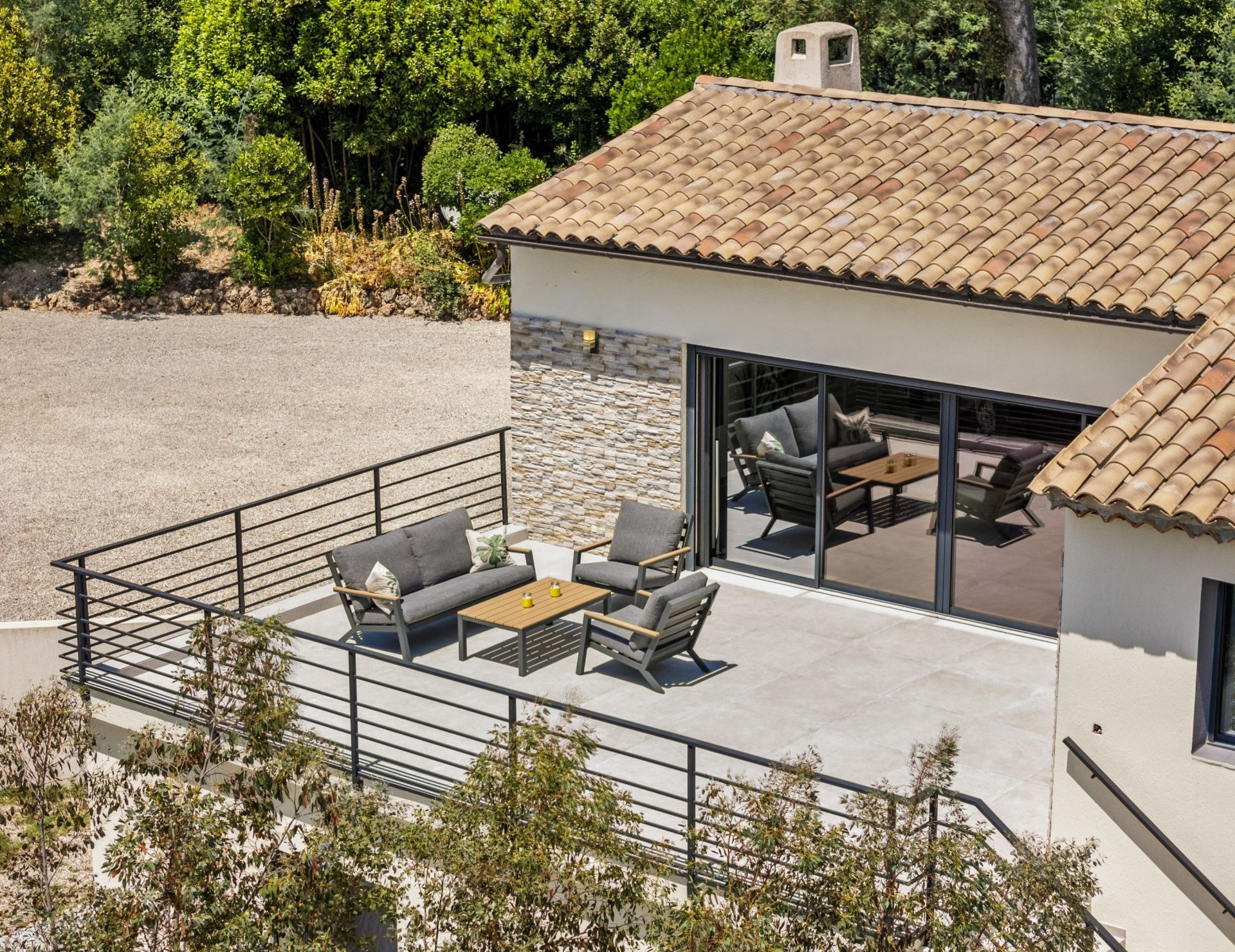 villa 7 Rooms for sale on GRASSE (06130)