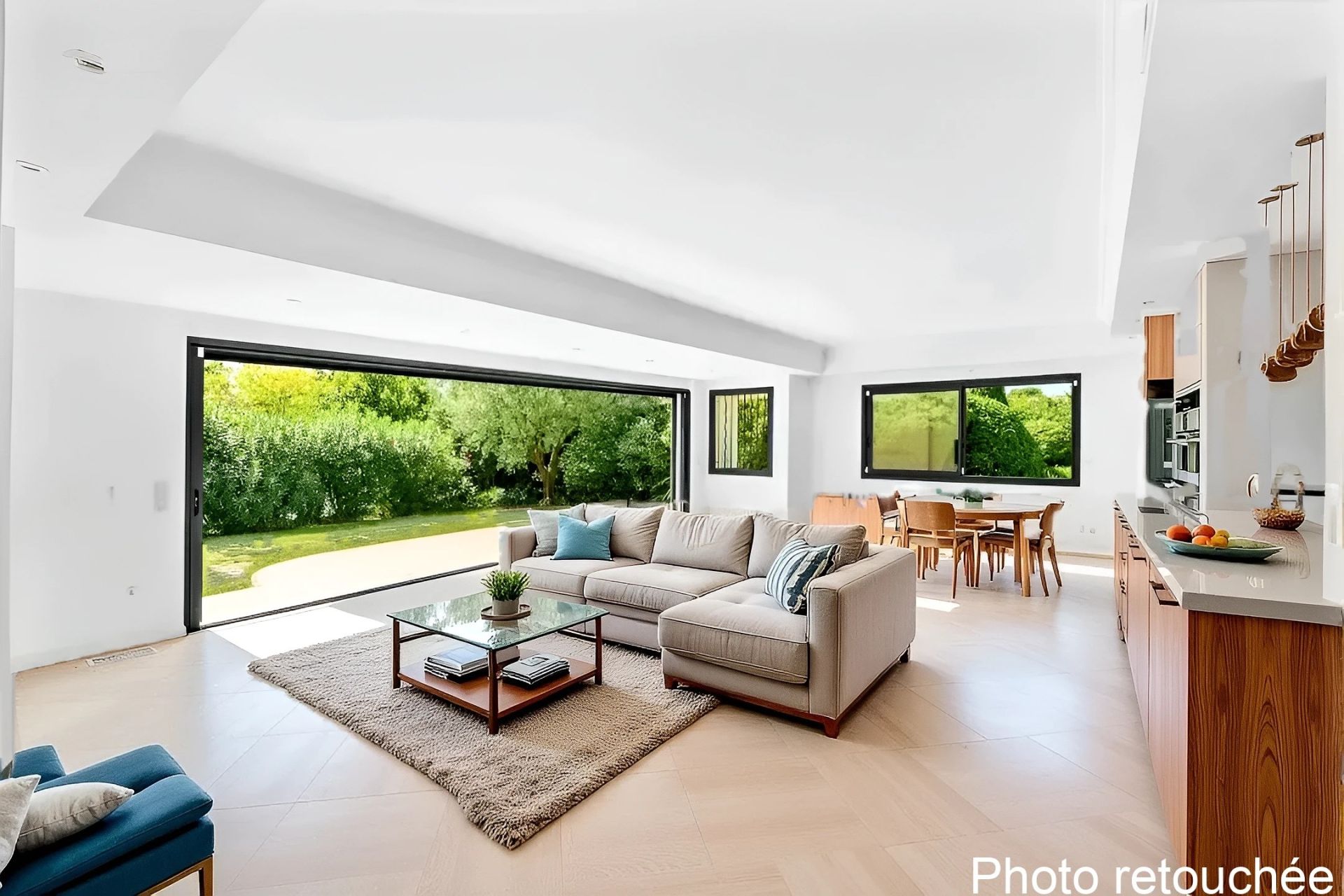 contemporary house 4 Rooms for sale on MOUGINS (06250)
