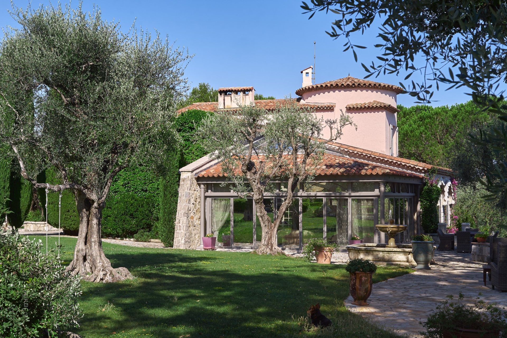 maison de maître 20 Pièces en vente sur MOUGINS (06250)