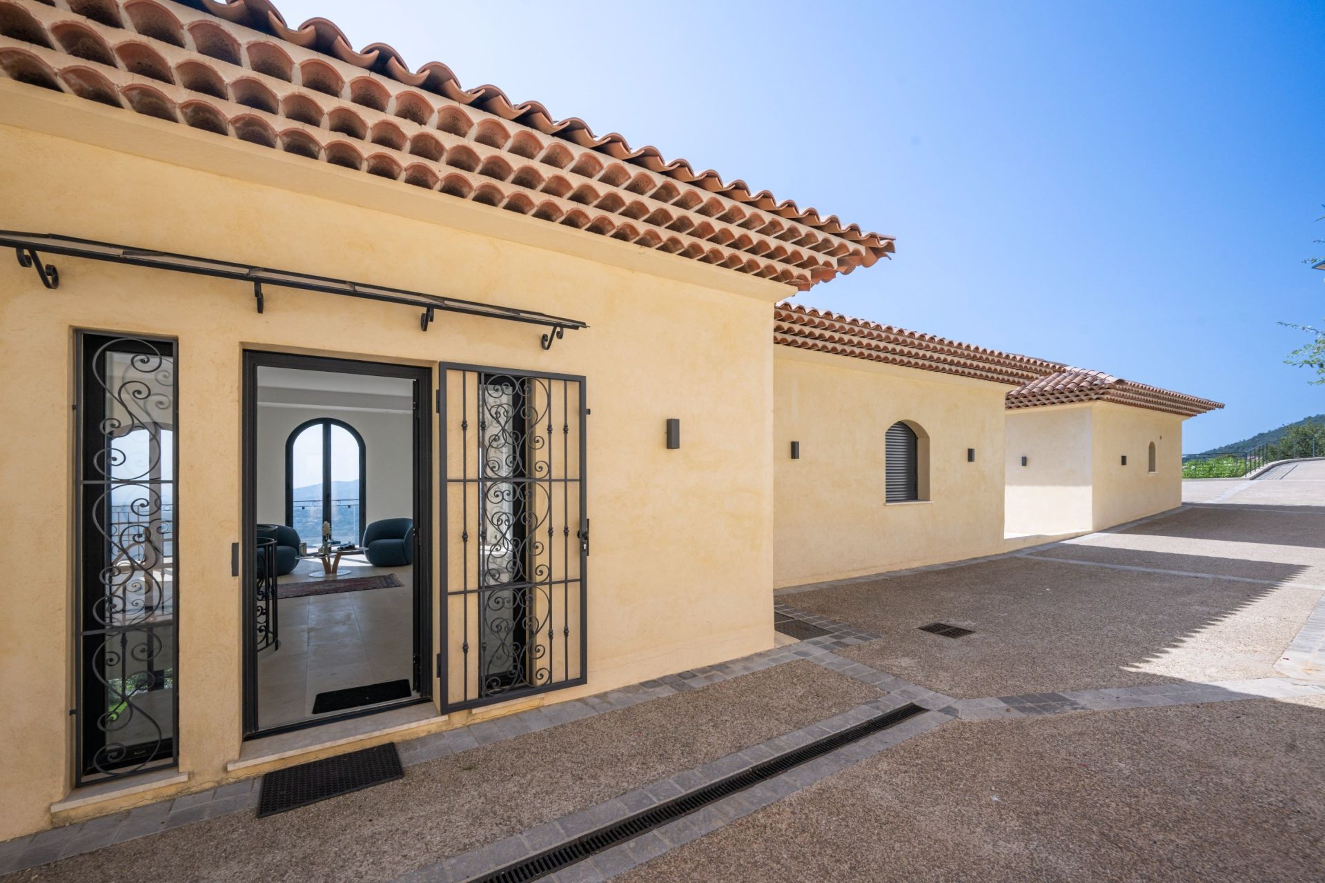 villa 8 Rooms for sale on SPERACEDES (06530)