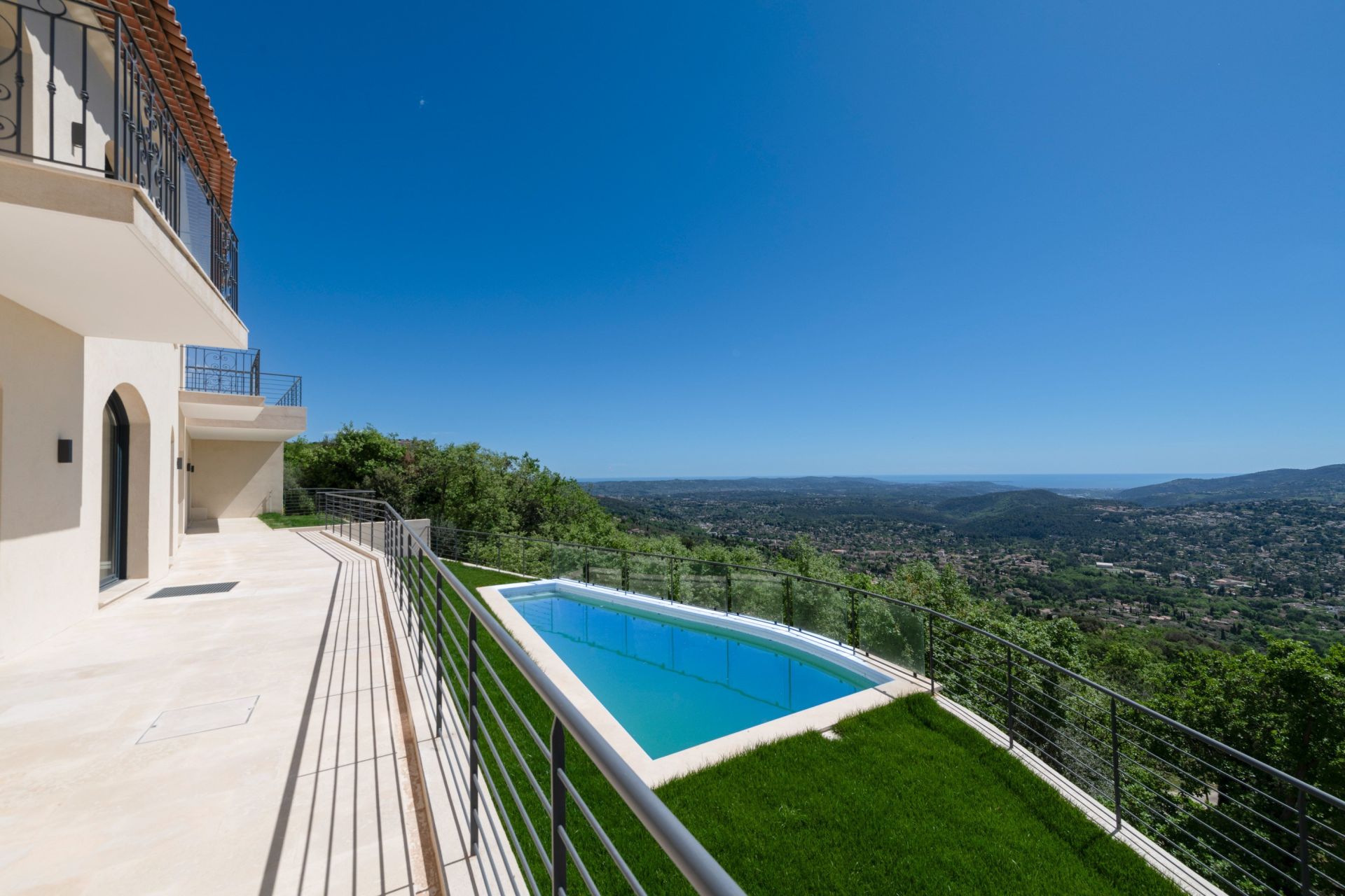 villa 6 Pièces en vente sur SPERACEDES (06530)