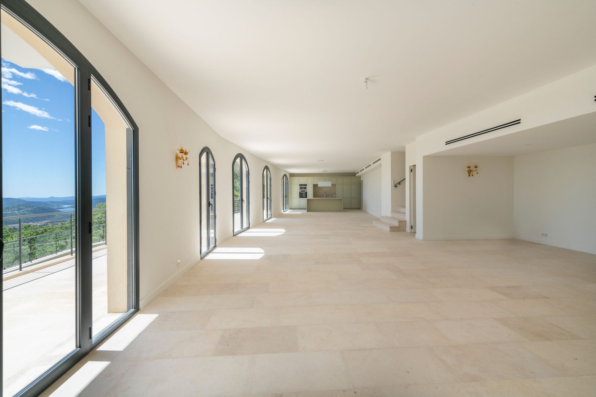 villa 6 Pièces en vente sur SPERACEDES (06530)