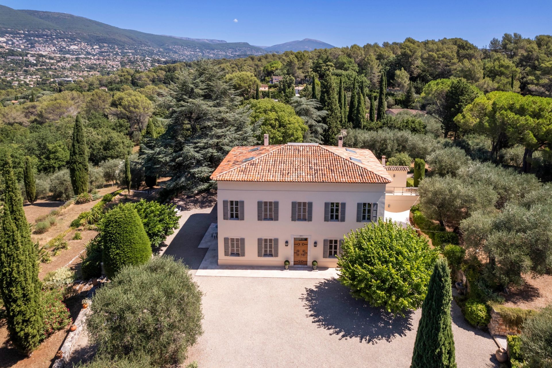 bastide 11 Pièces en vente sur GRASSE (06130)