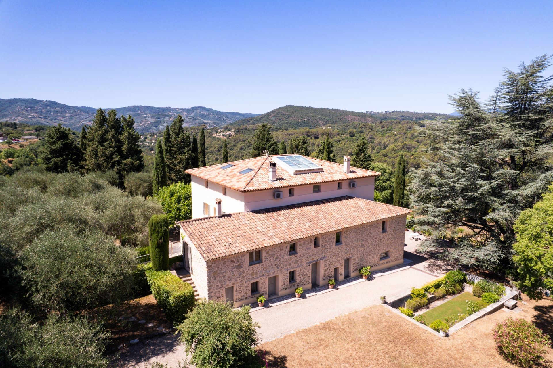 bastide 11 Pièces en vente sur GRASSE (06130)