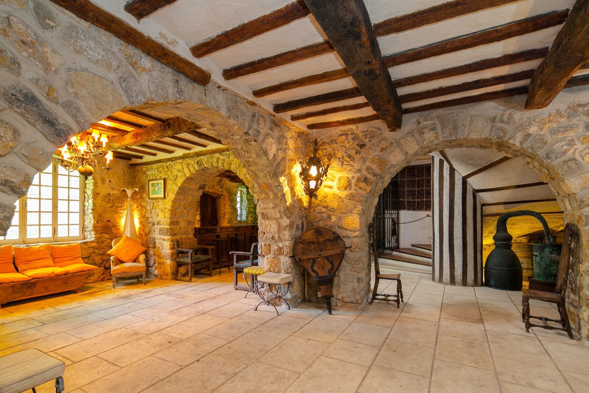 maison provençale 20 Pièces en vente sur OPIO (06650)