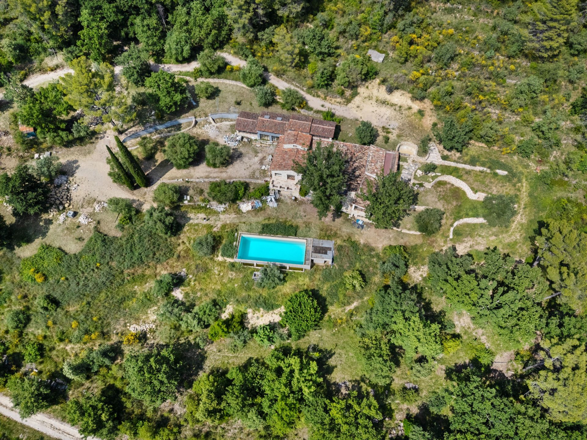 provencal house 6 Rooms for sale on TOURRETTES (83440)