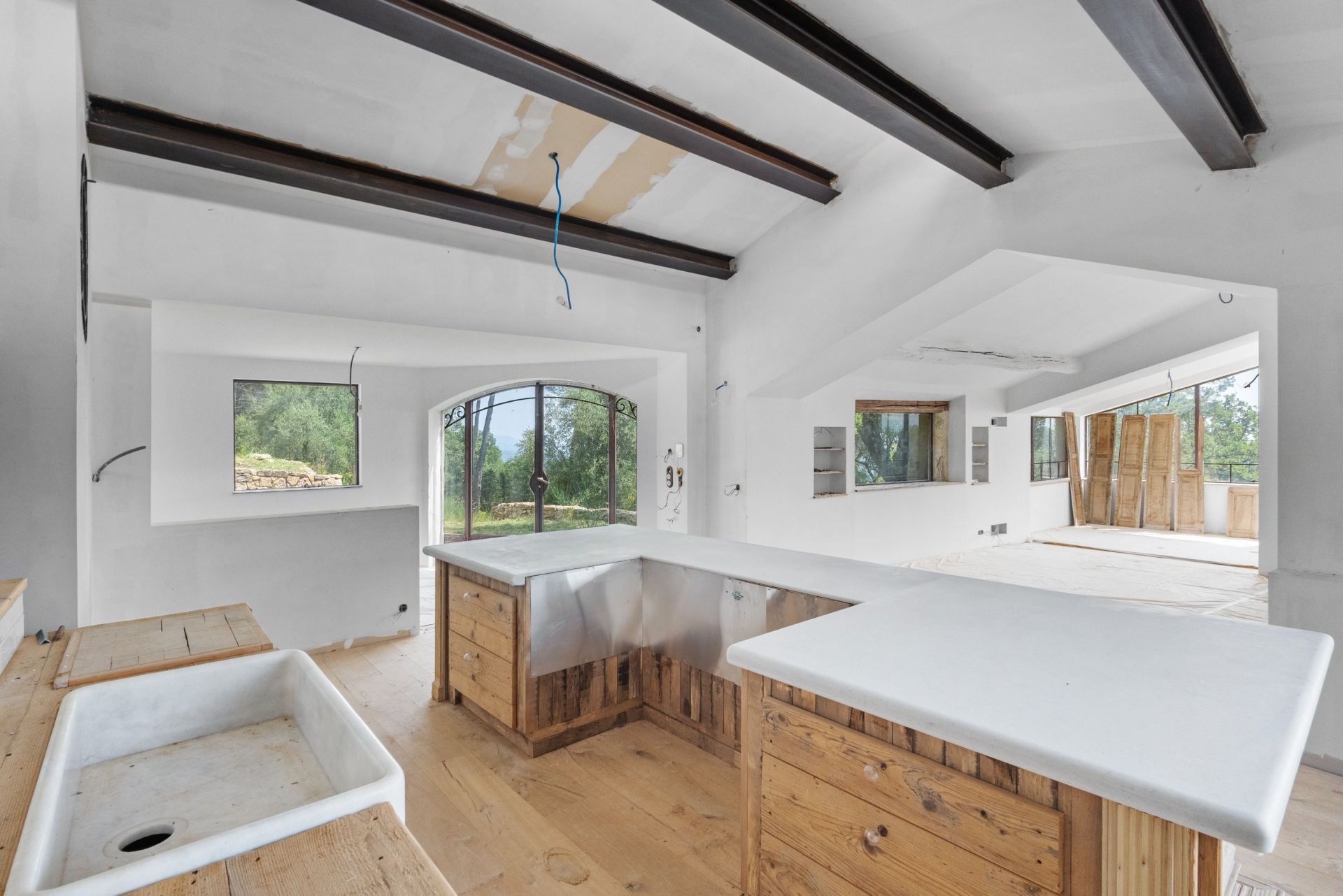 maison provençale 6 Pièces en vente sur TOURRETTES (83440)