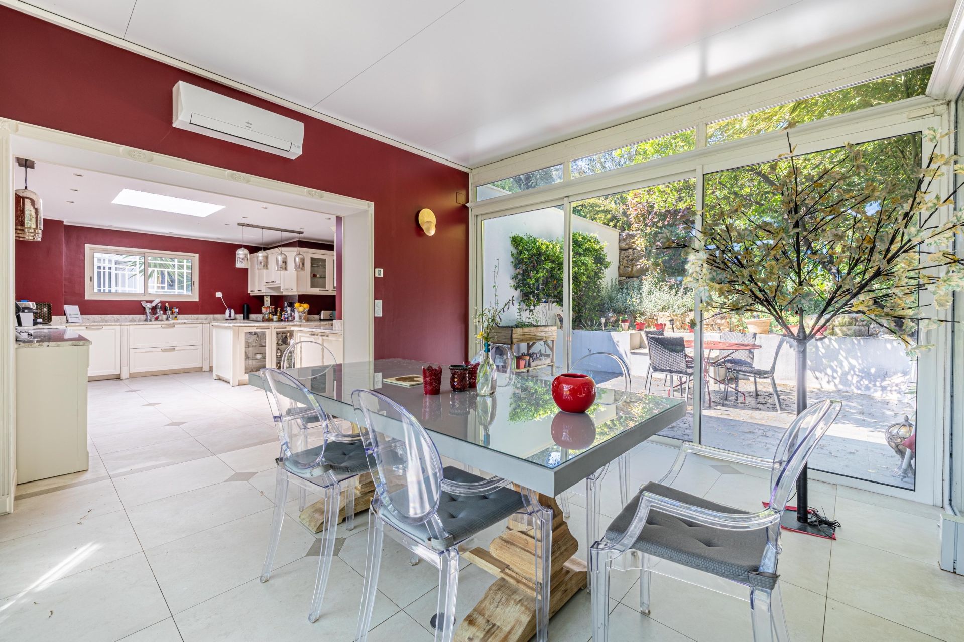 villa 9 Pièces en vente sur VALBONNE (06560)
