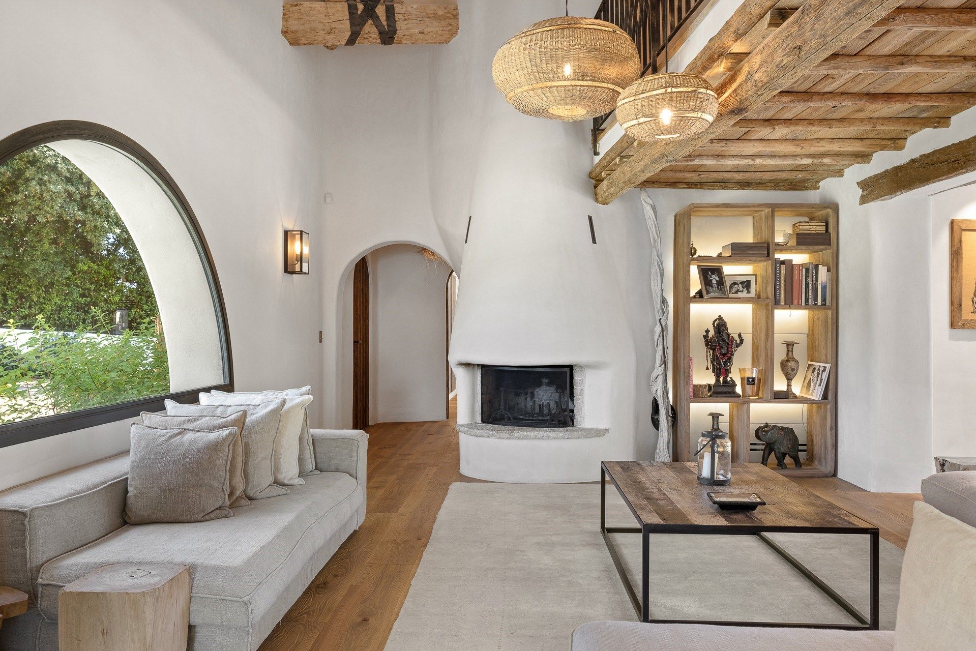 villa 7 Rooms for sale on MOUGINS (06250)