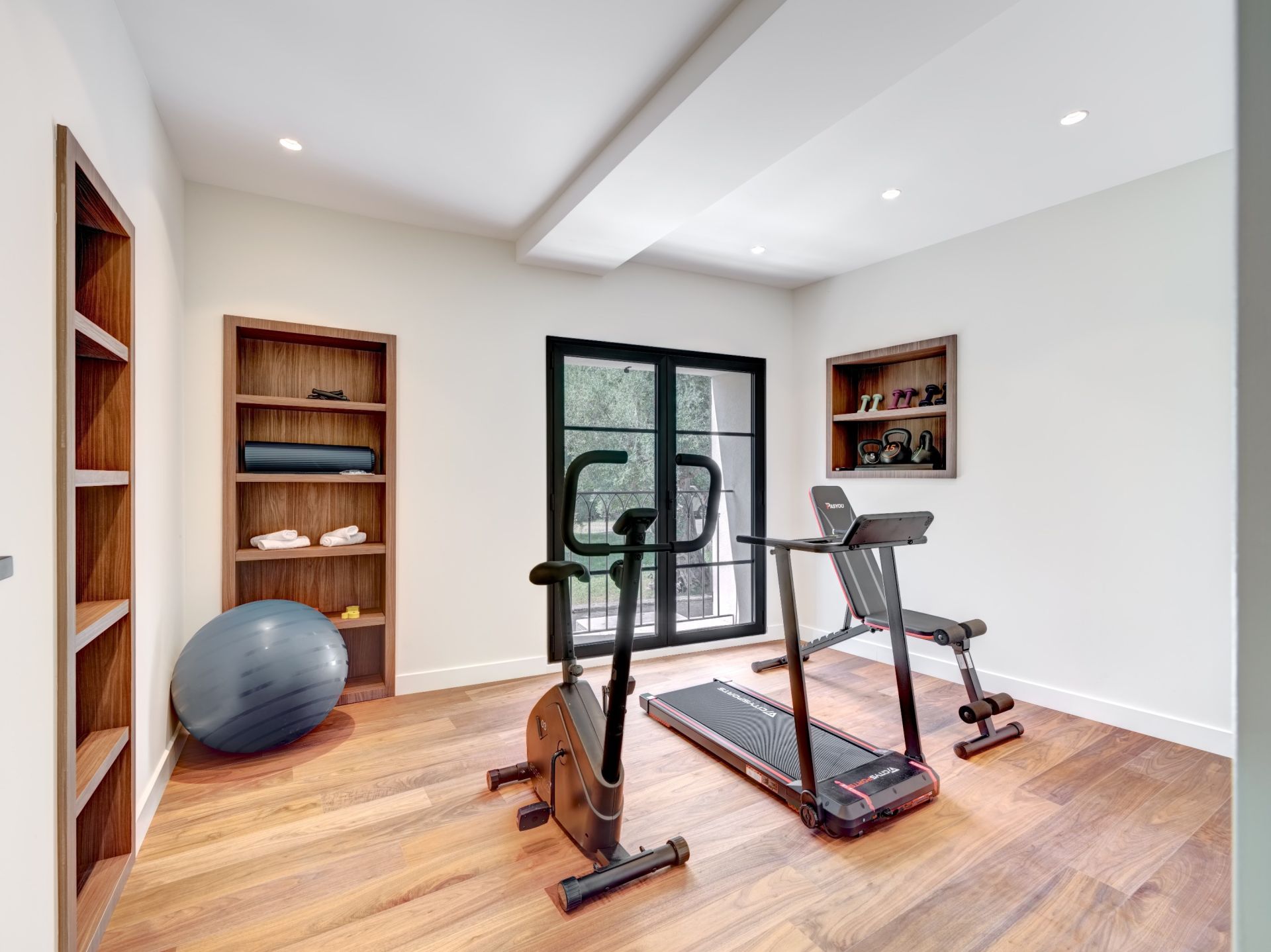 provencal house 8 Rooms for sale on MOUGINS (06250)