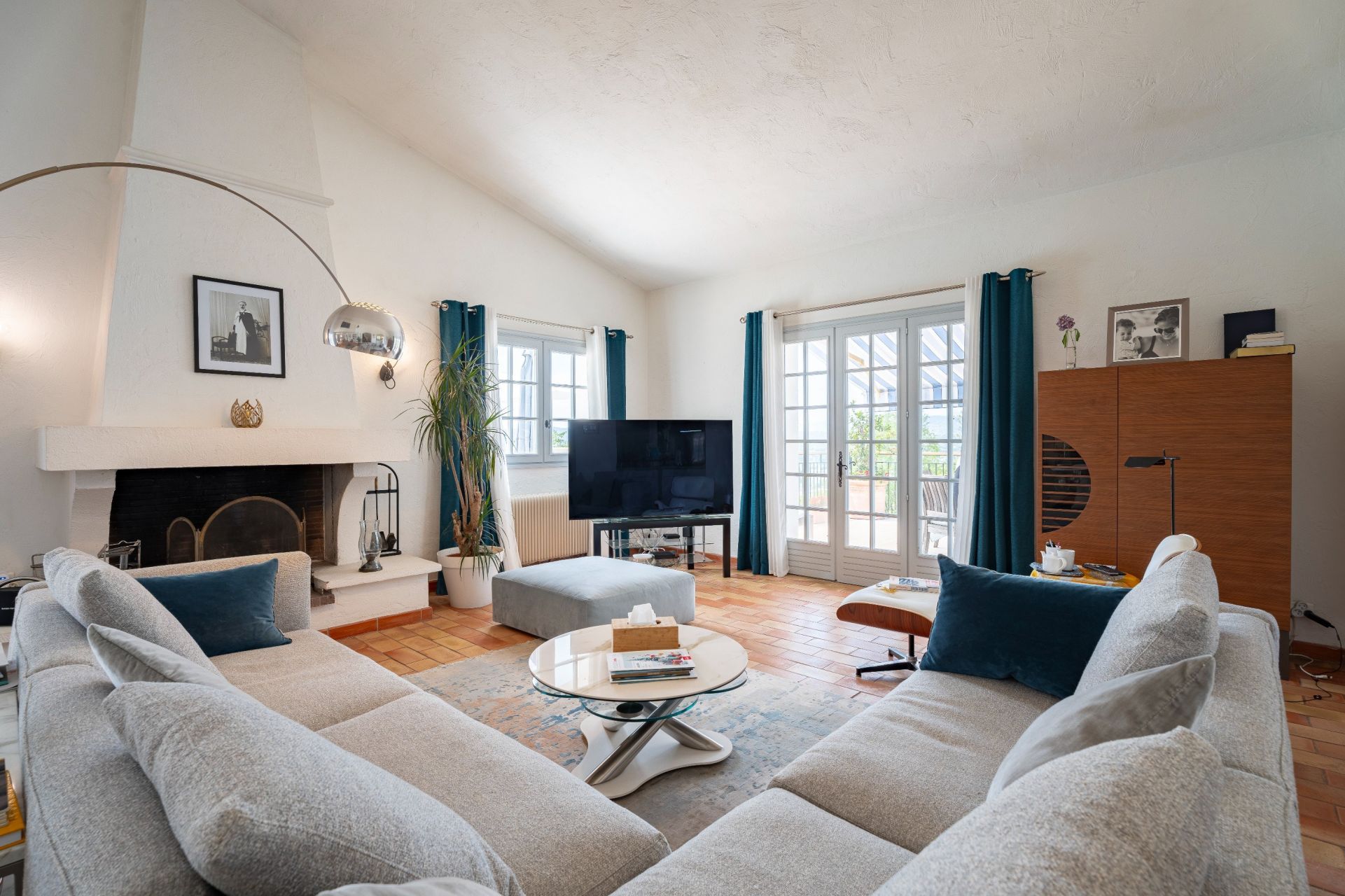 villa 9 Pièces en vente sur MOUGINS (06250)