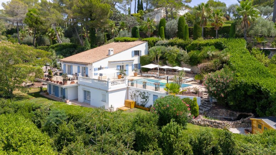 villa 9 Pièces en vente sur MOUGINS (06250)