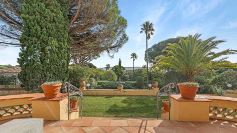 Vente Maison de maître Sainte-Maxime 14&nbsp;Pièces 560&nbsp;m²