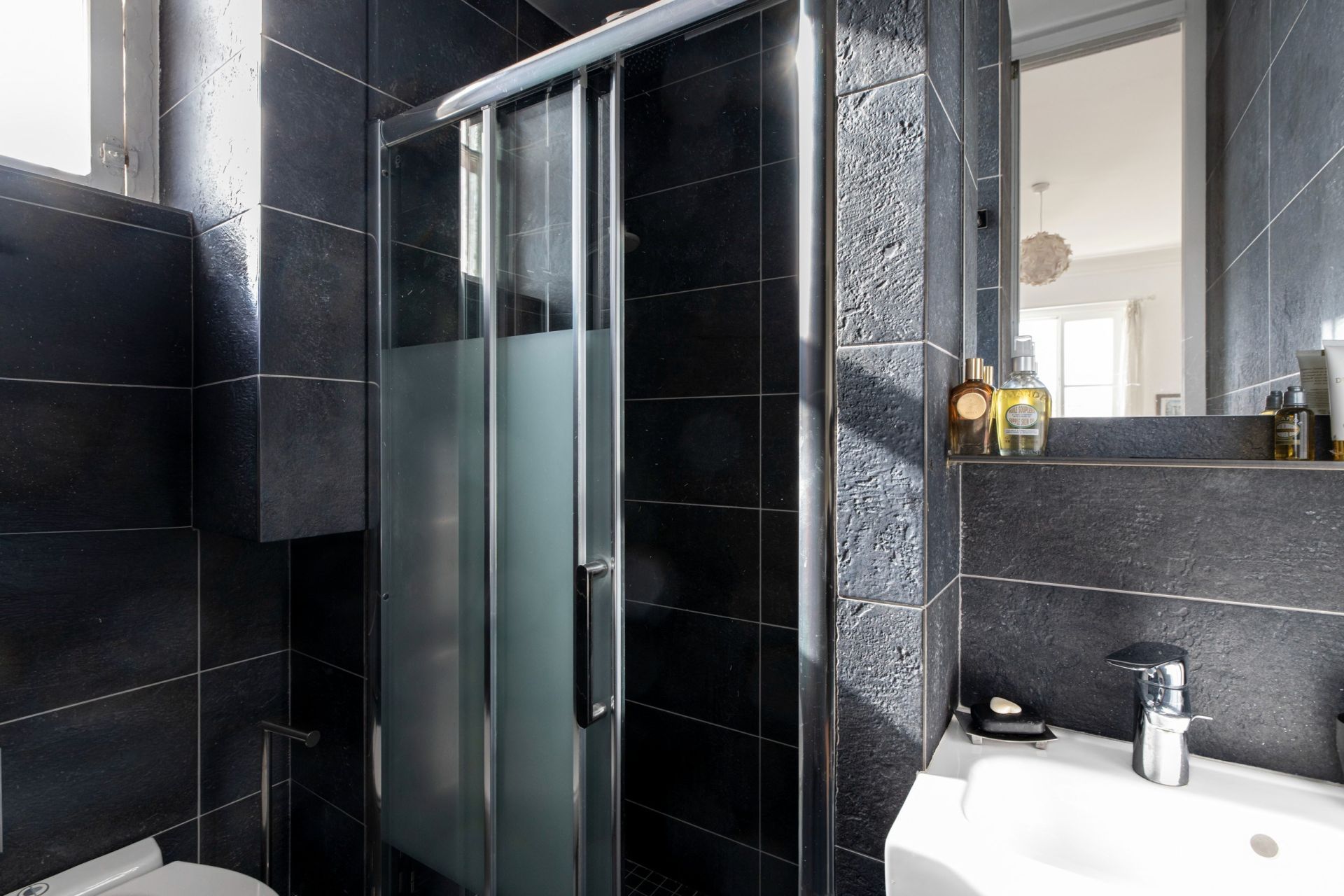 apartment 4 Rooms for sale on NICE (06000)