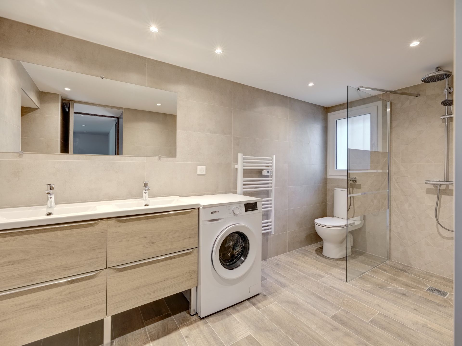 villa 6 Rooms for sale on CANNES (06400)