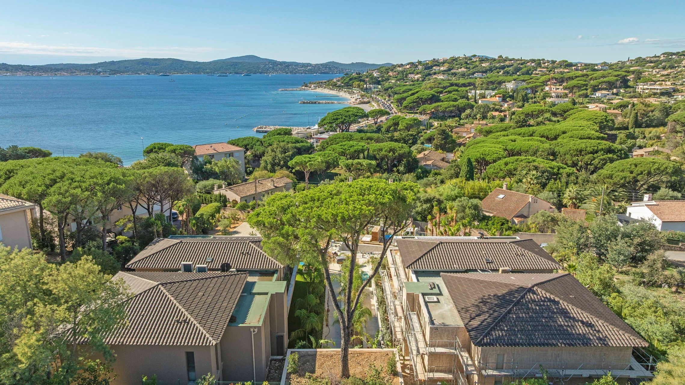 apartment 4 Rooms for sale on STE MAXIME (83120)