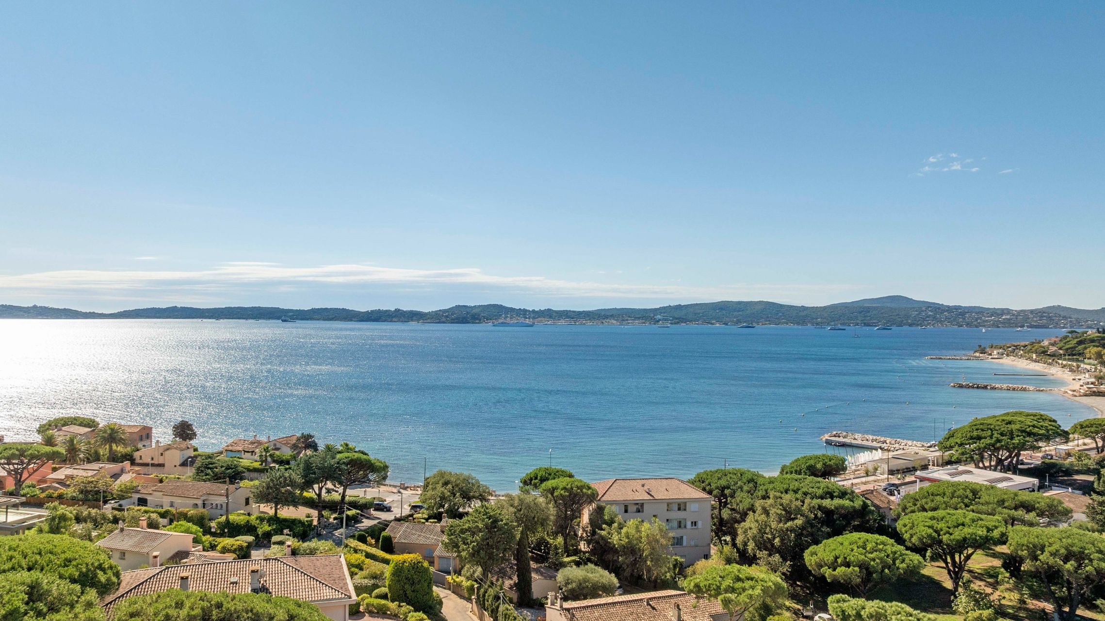 apartment 4 Rooms for sale on STE MAXIME (83120)