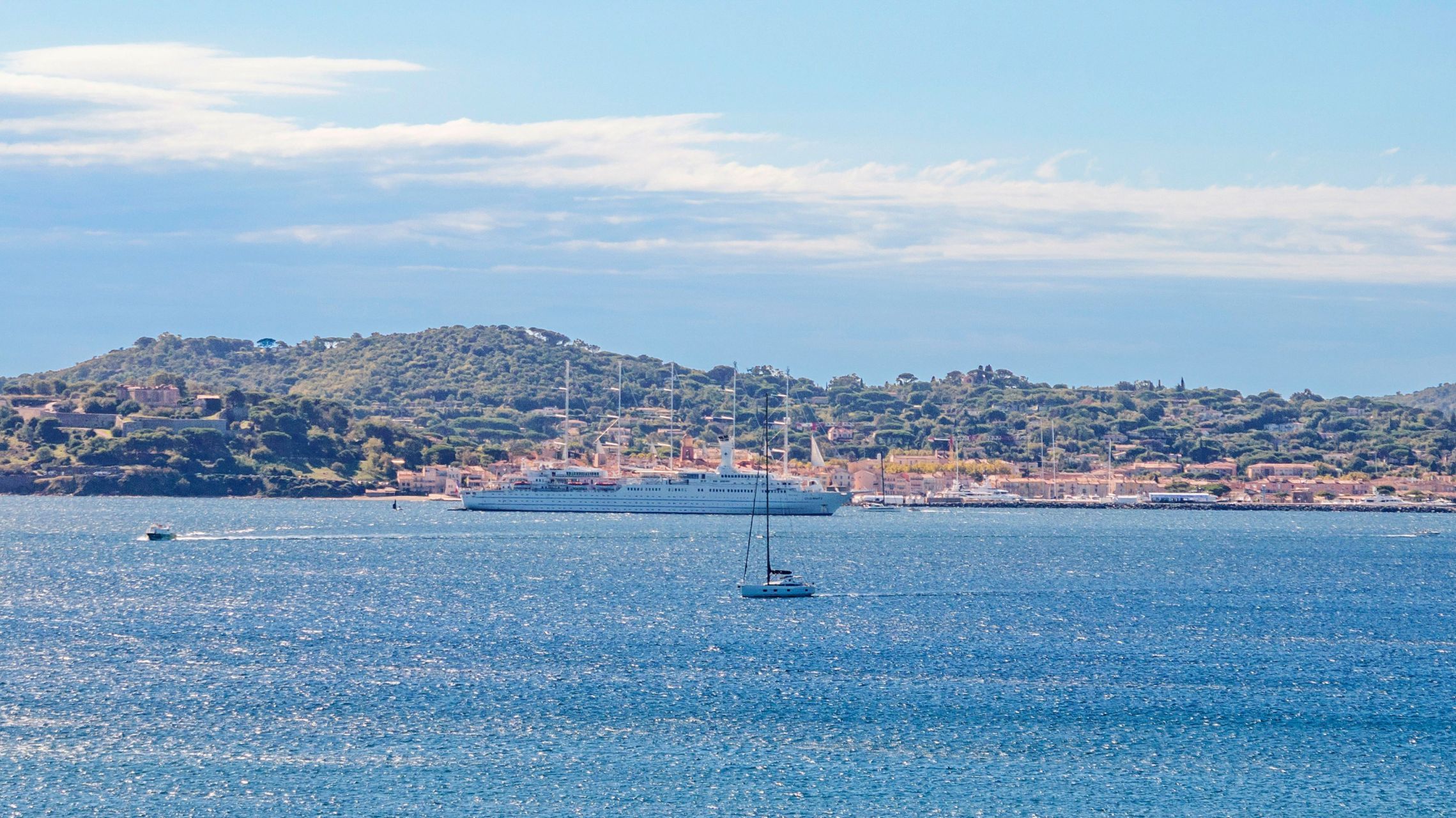 apartment 4 Rooms for sale on STE MAXIME (83120)