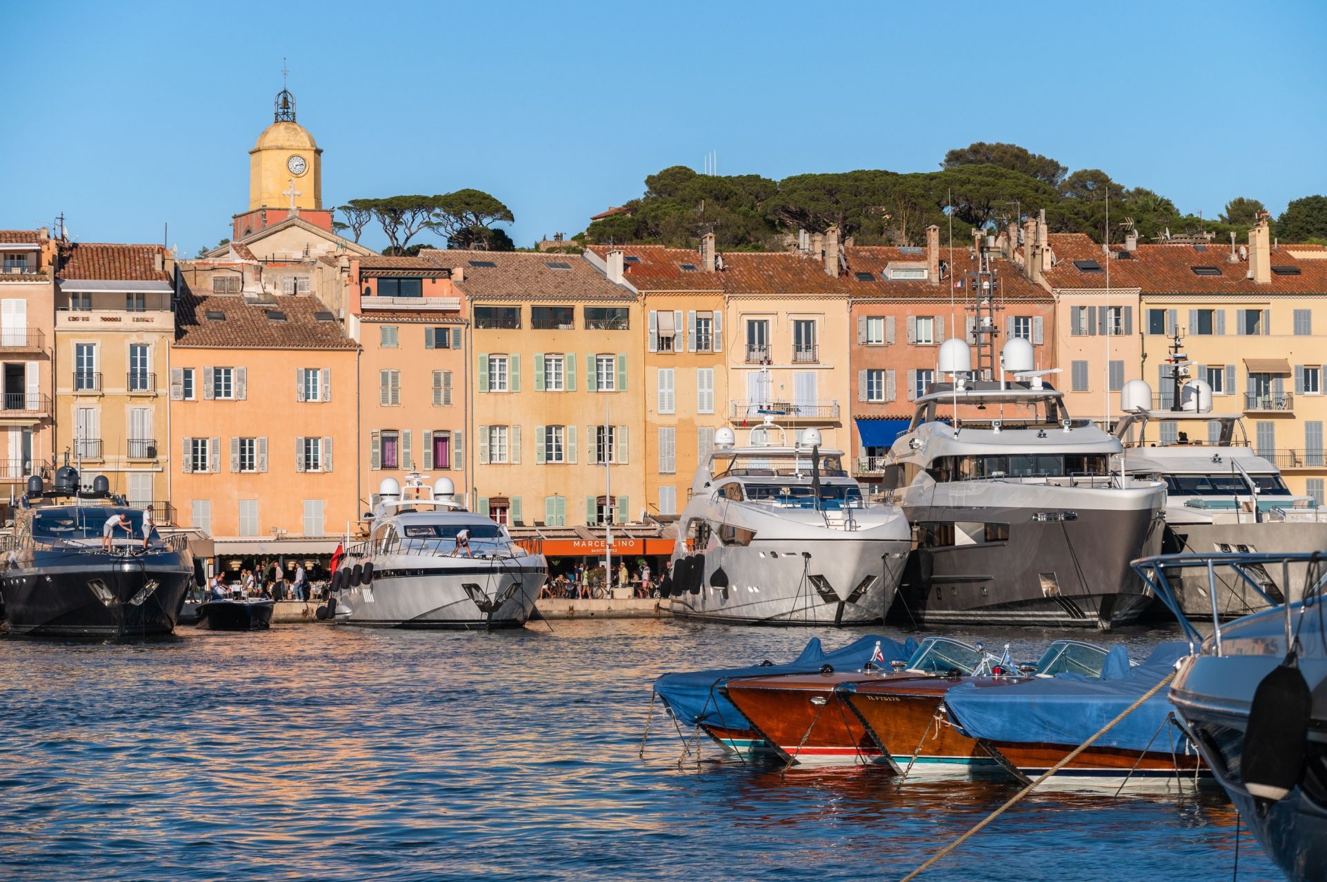 apartment 2 Rooms for sale on ST TROPEZ (83990)