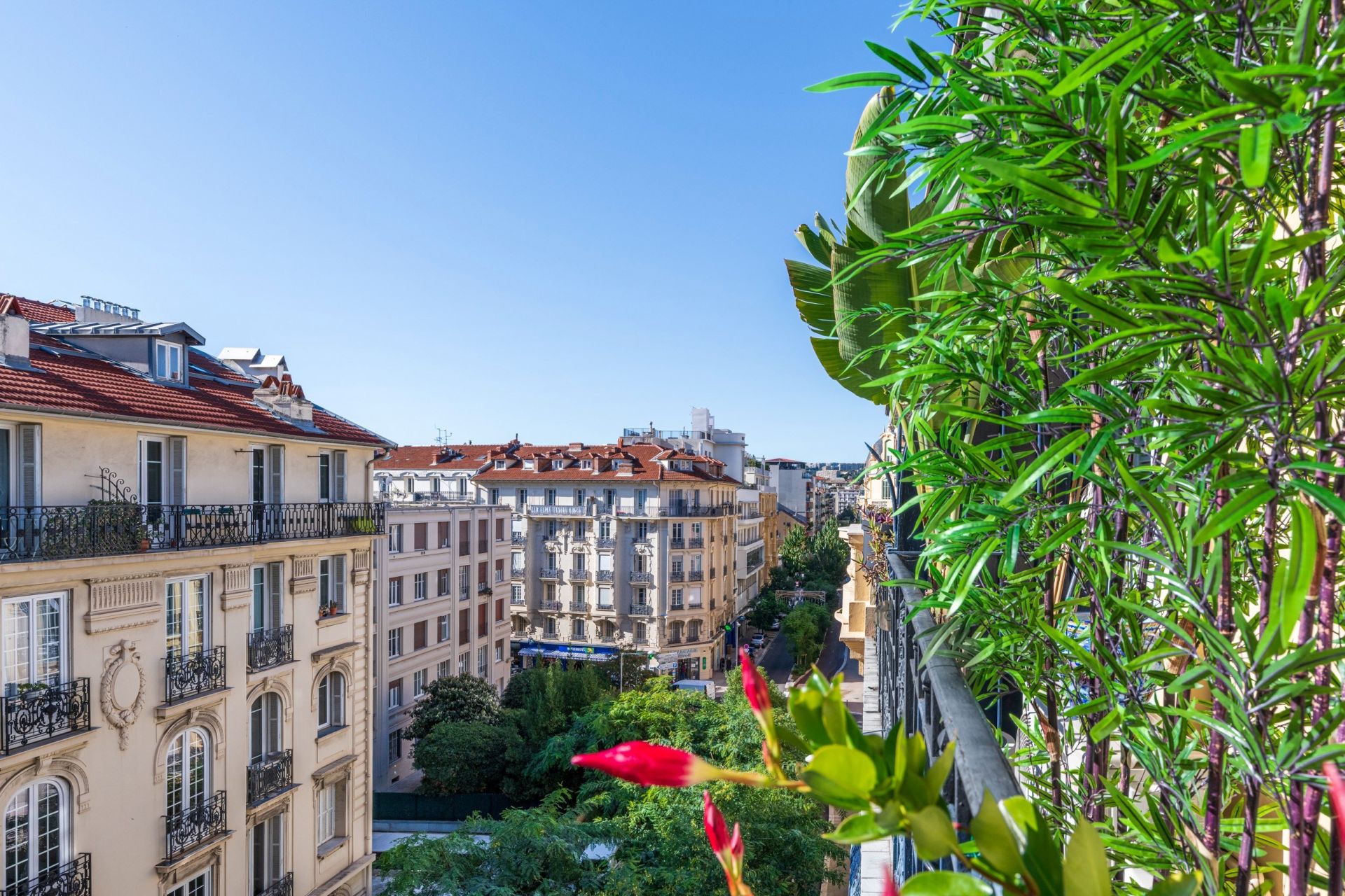 apartment 4 Rooms for sale on NICE (06000)