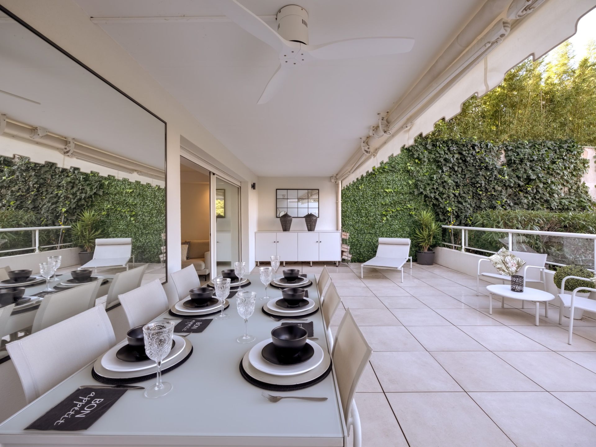 apartment 3 Rooms for sale on CANNES (06400)