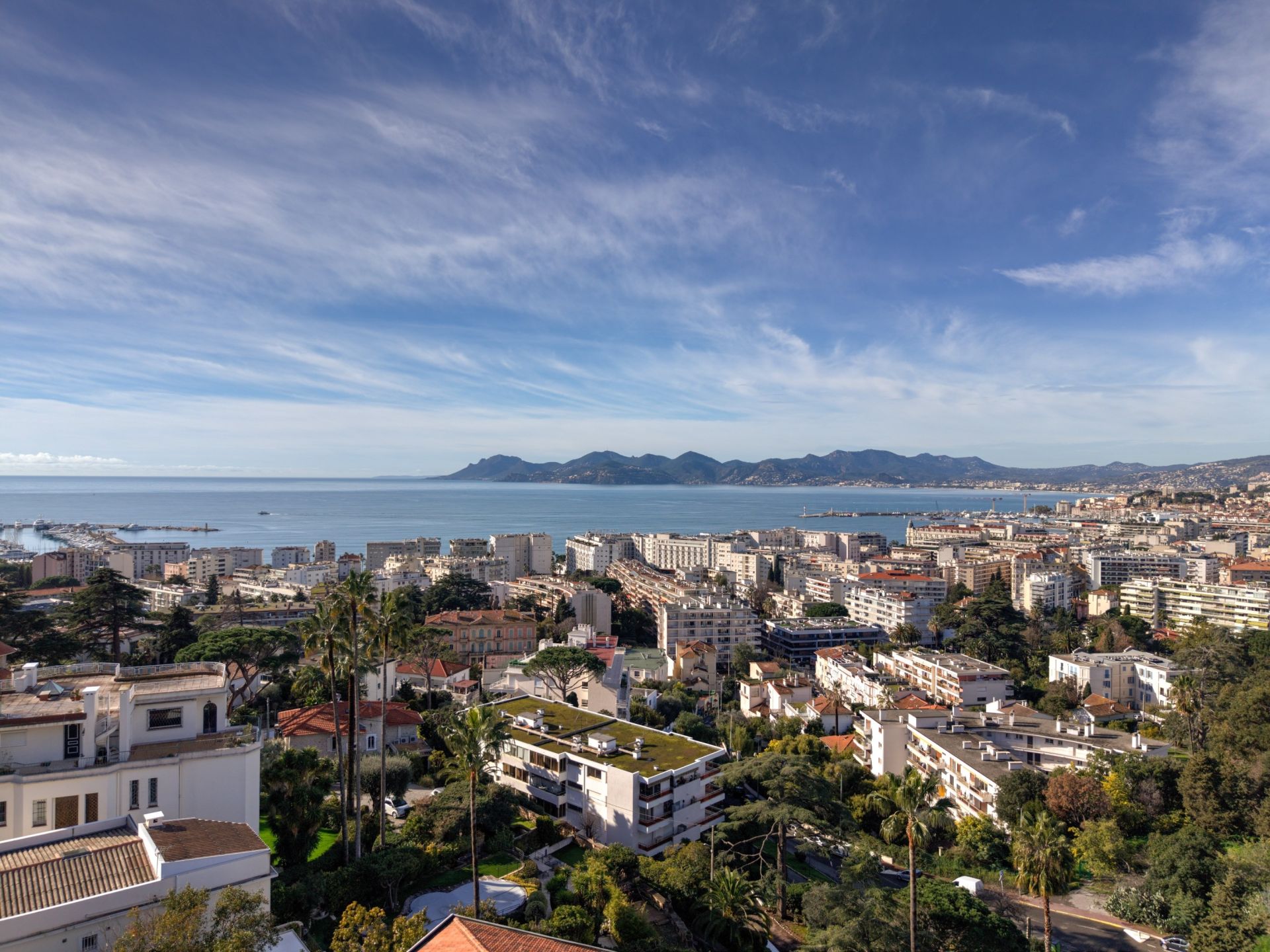 apartment 3 Rooms for sale on CANNES (06400)