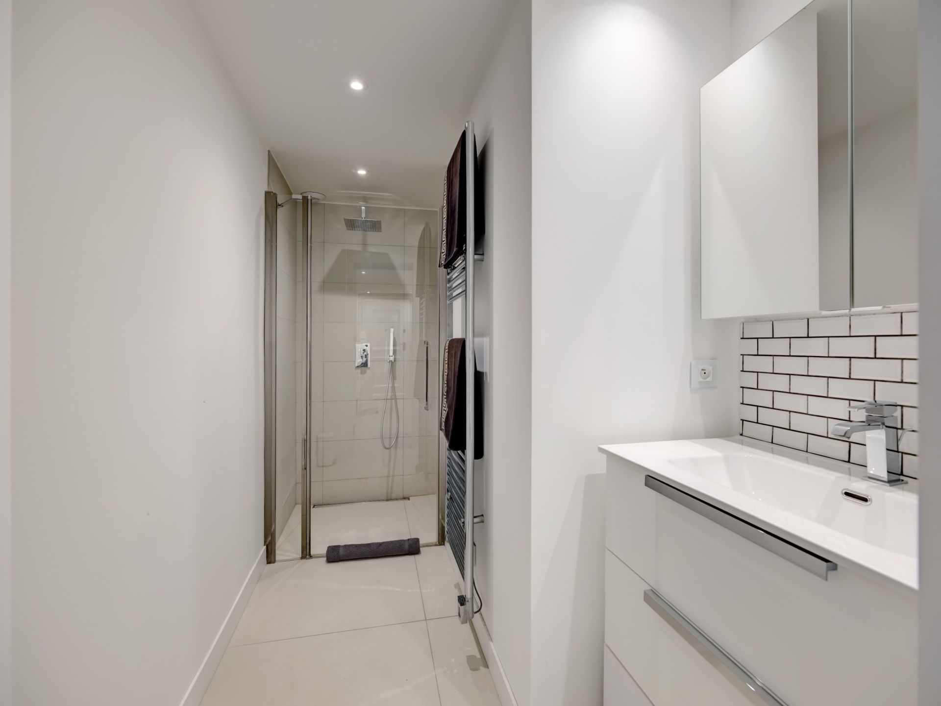 apartment 3 Rooms for sale on CANNES (06400)