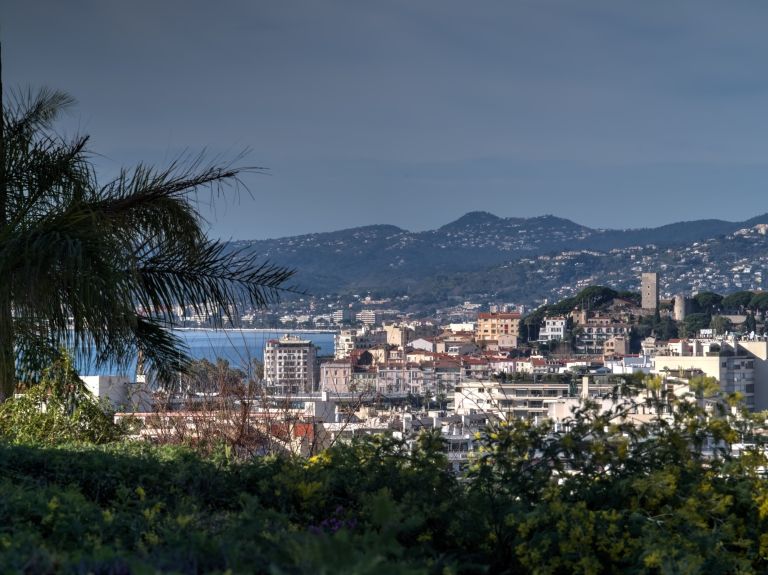 apartment 3 Rooms for sale on CANNES (06400)